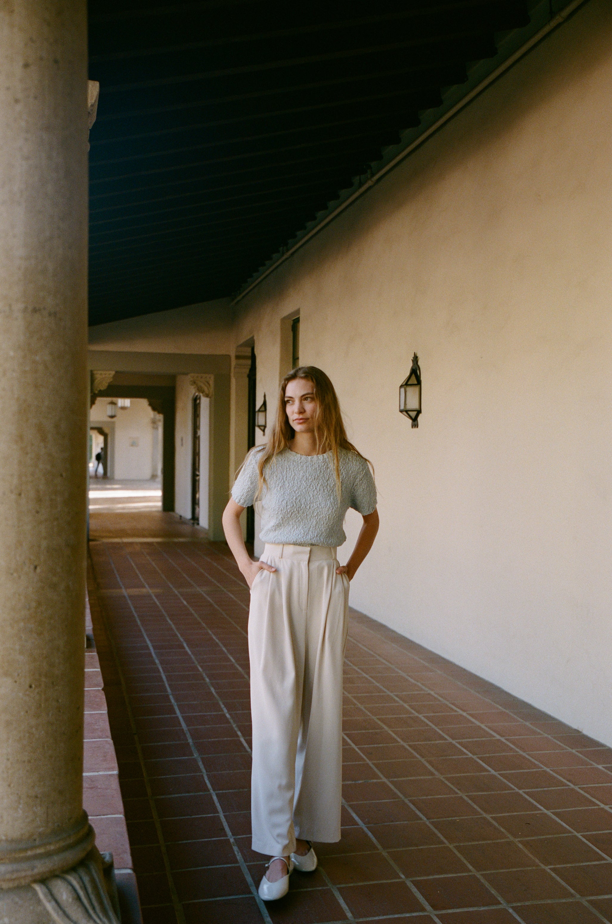 Tailored Wide Leg Pants in Natural