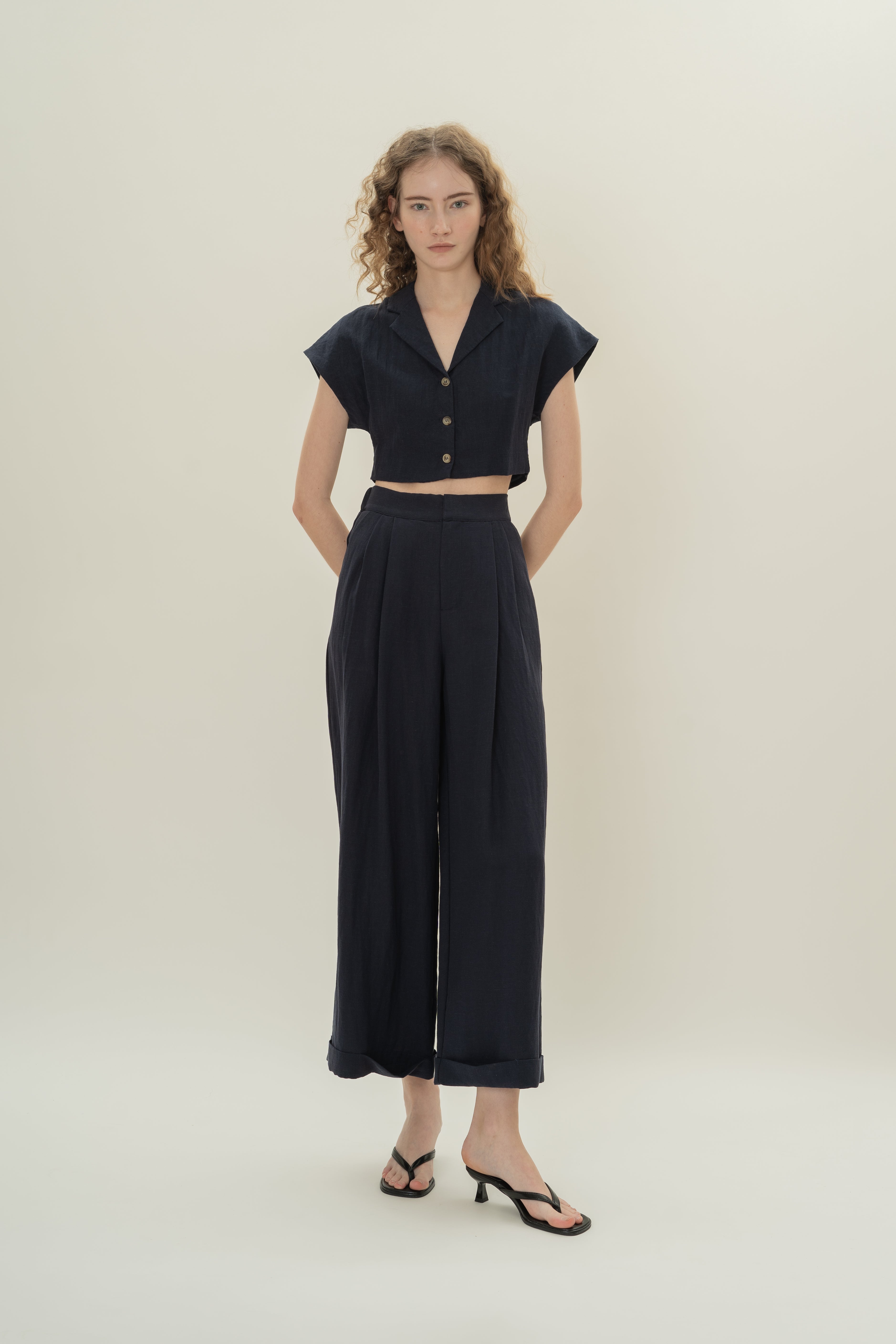 Cropped Shirt With Lapel Collar in Dark Navy