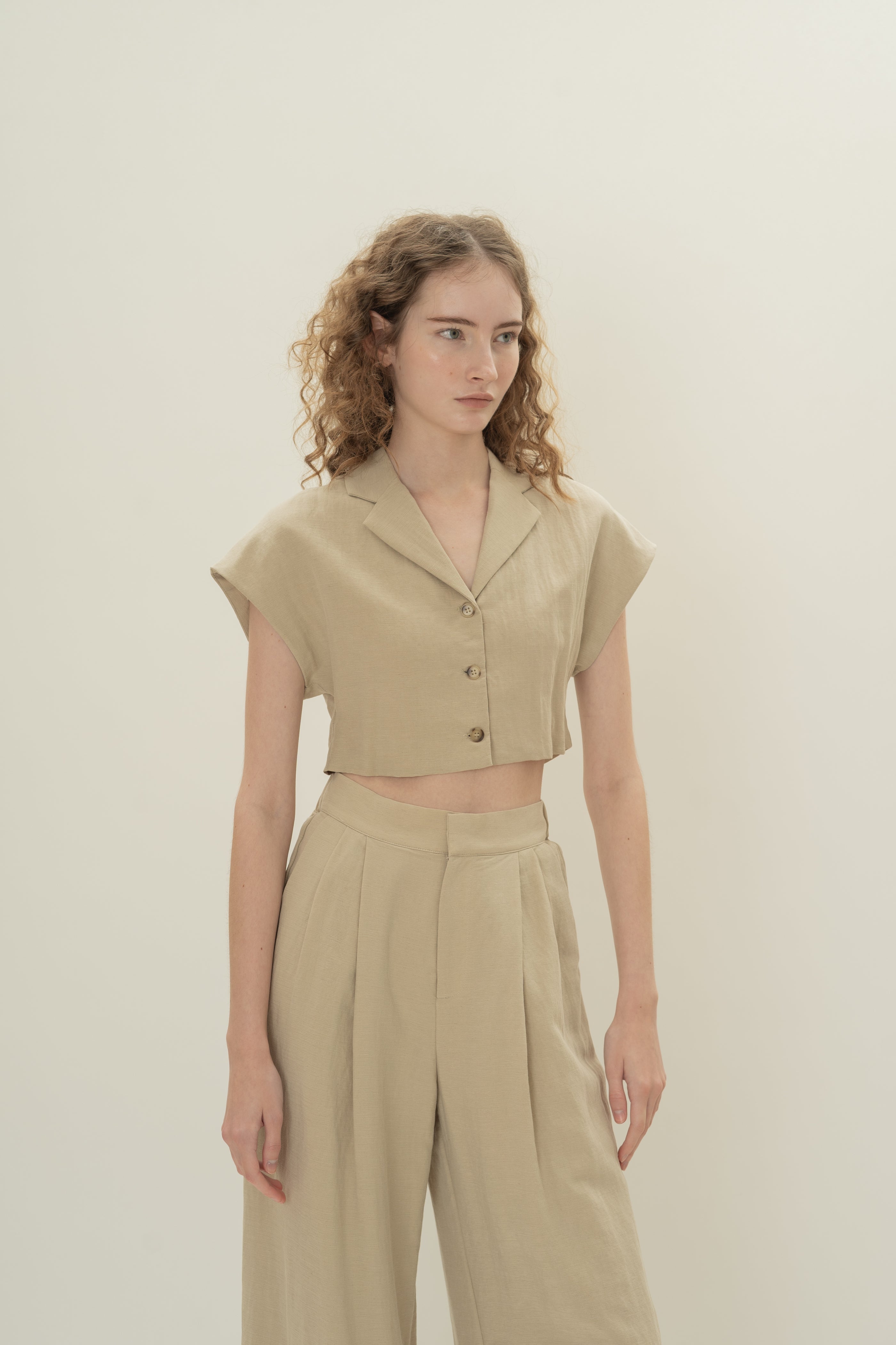 Cropped Shirt With Lapel Collar in Khaki