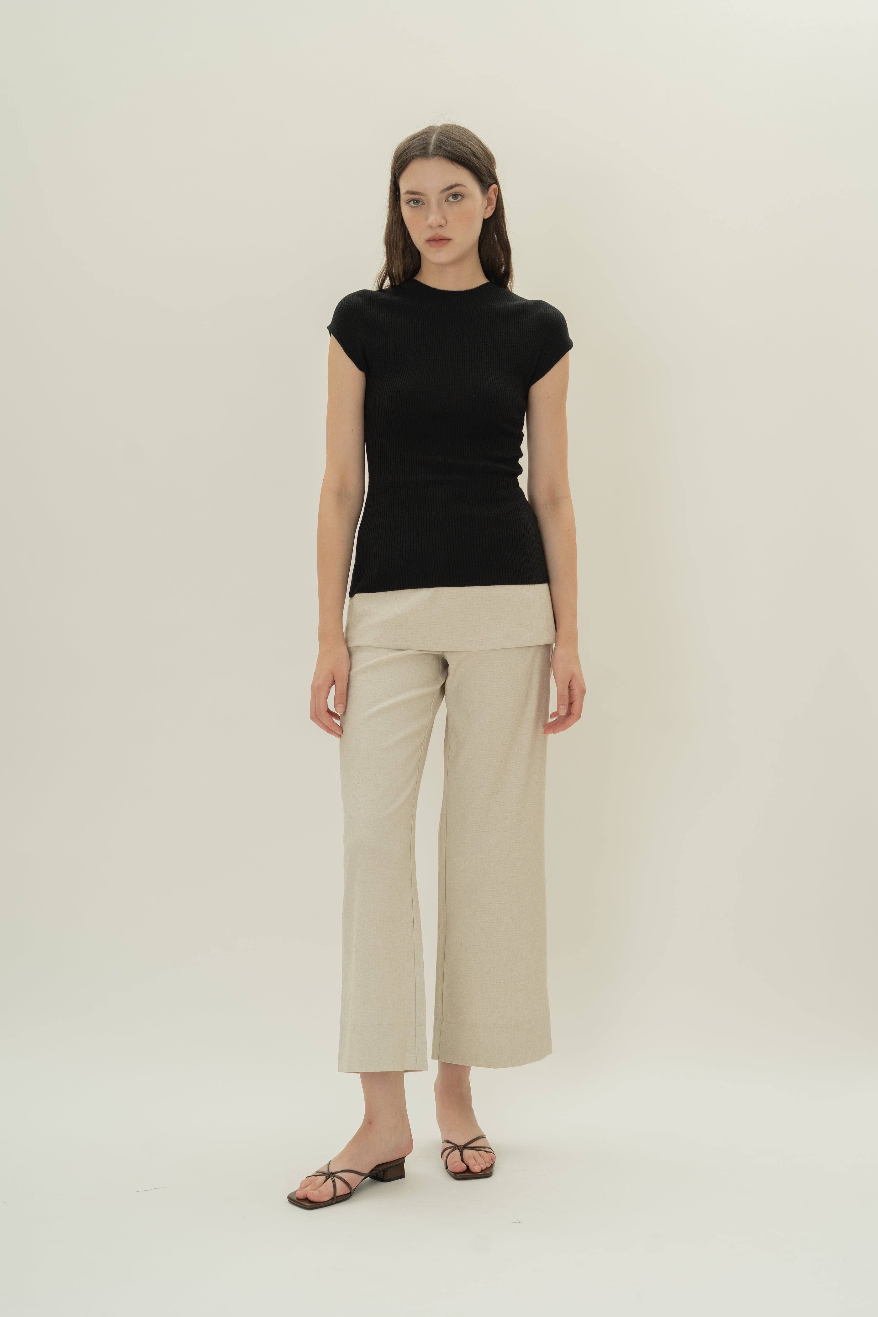 Knitted Cap Sleeve Fitted Top in Black