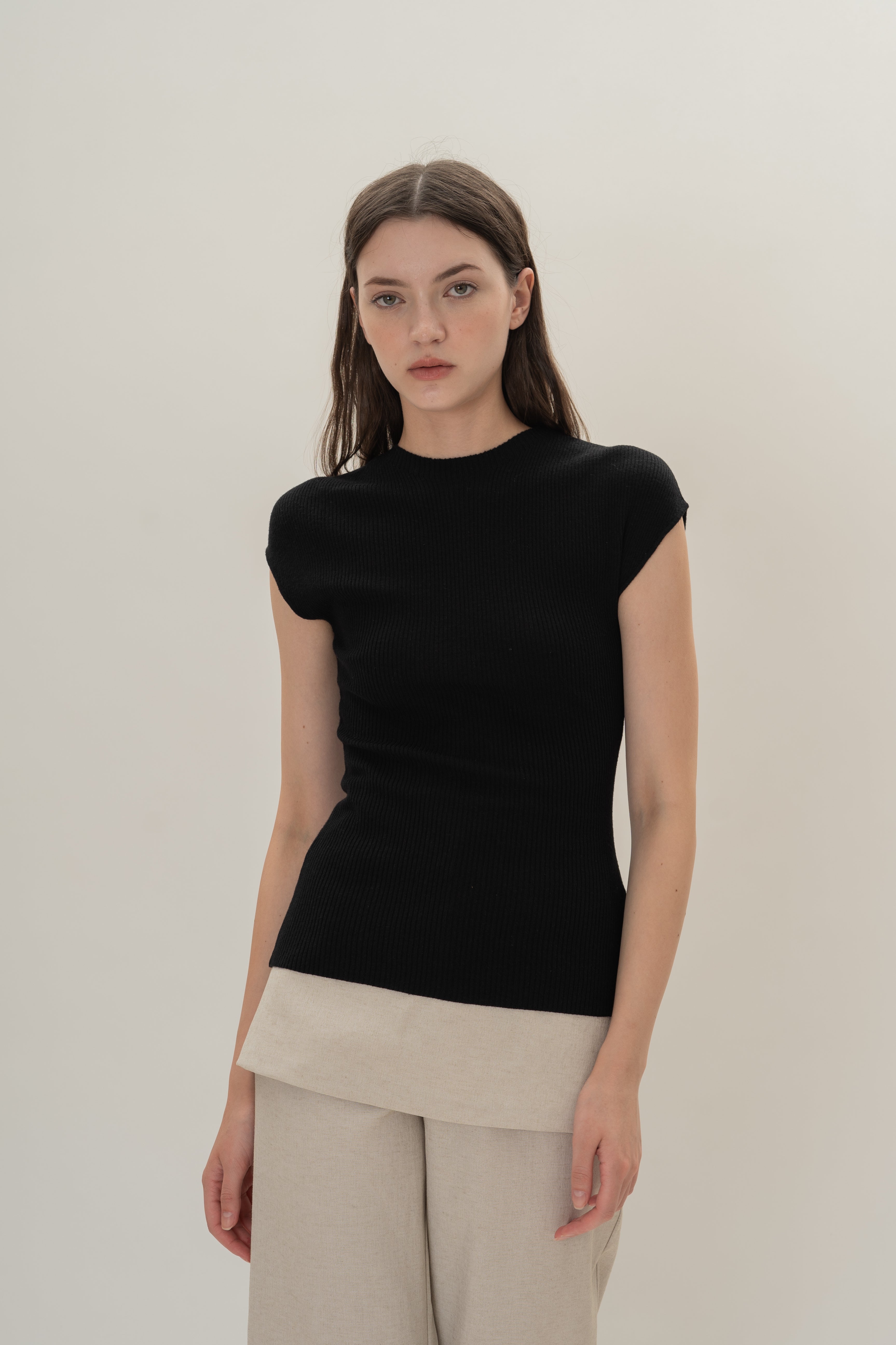 Knitted Cap Sleeve Fitted Top in Black
