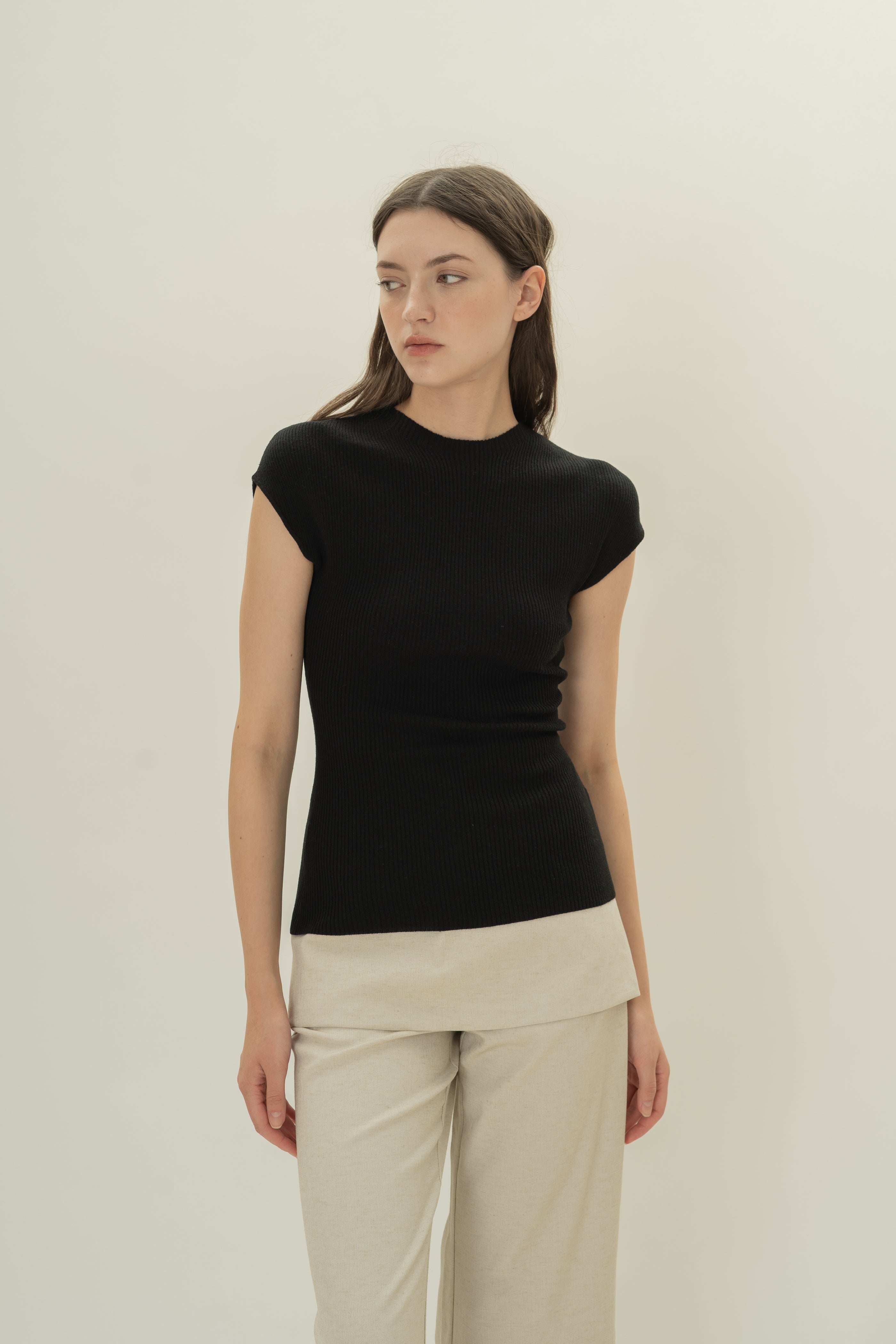 Knitted Cap Sleeve Fitted Top in Black