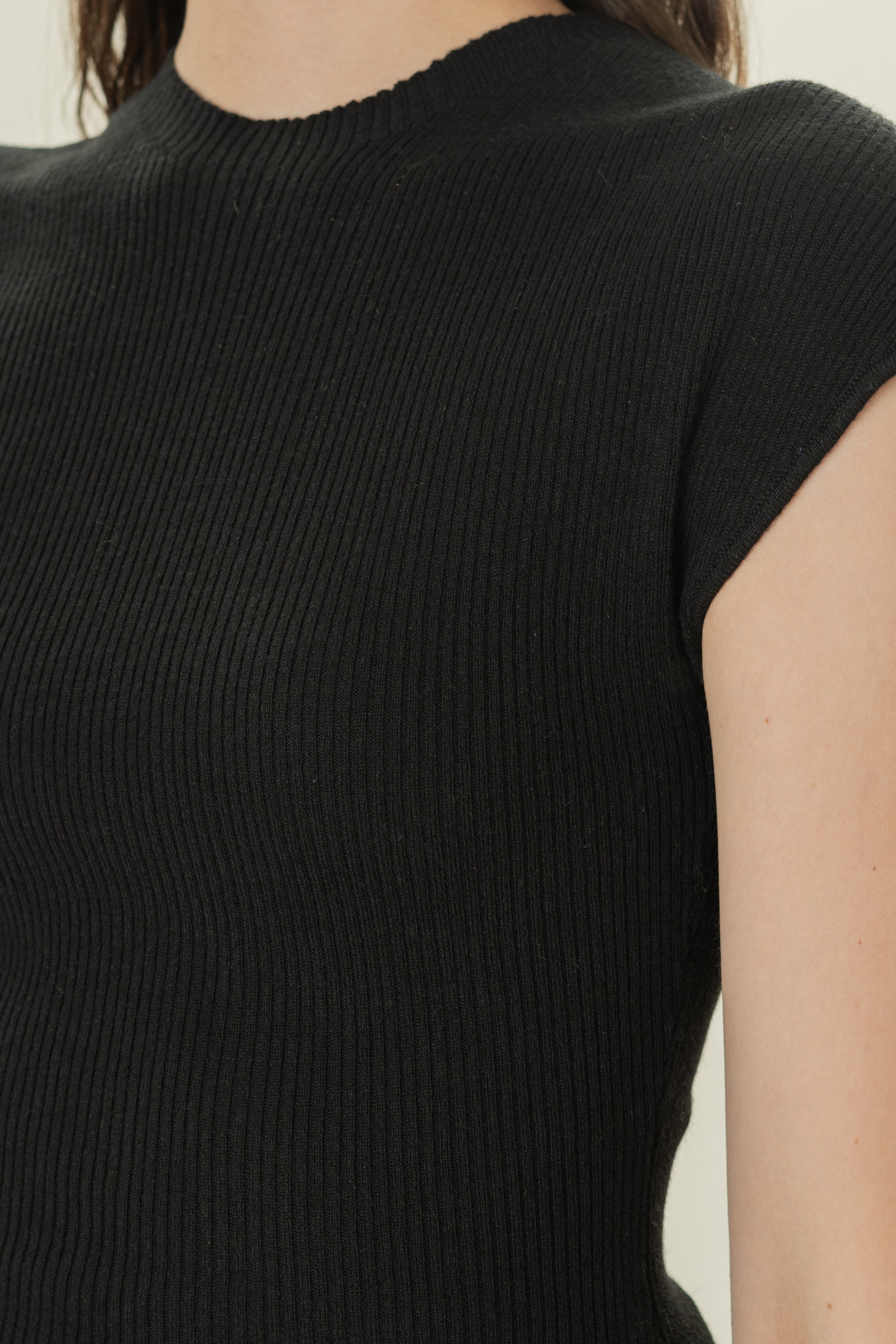 Knitted Cap Sleeve Fitted Top in Black