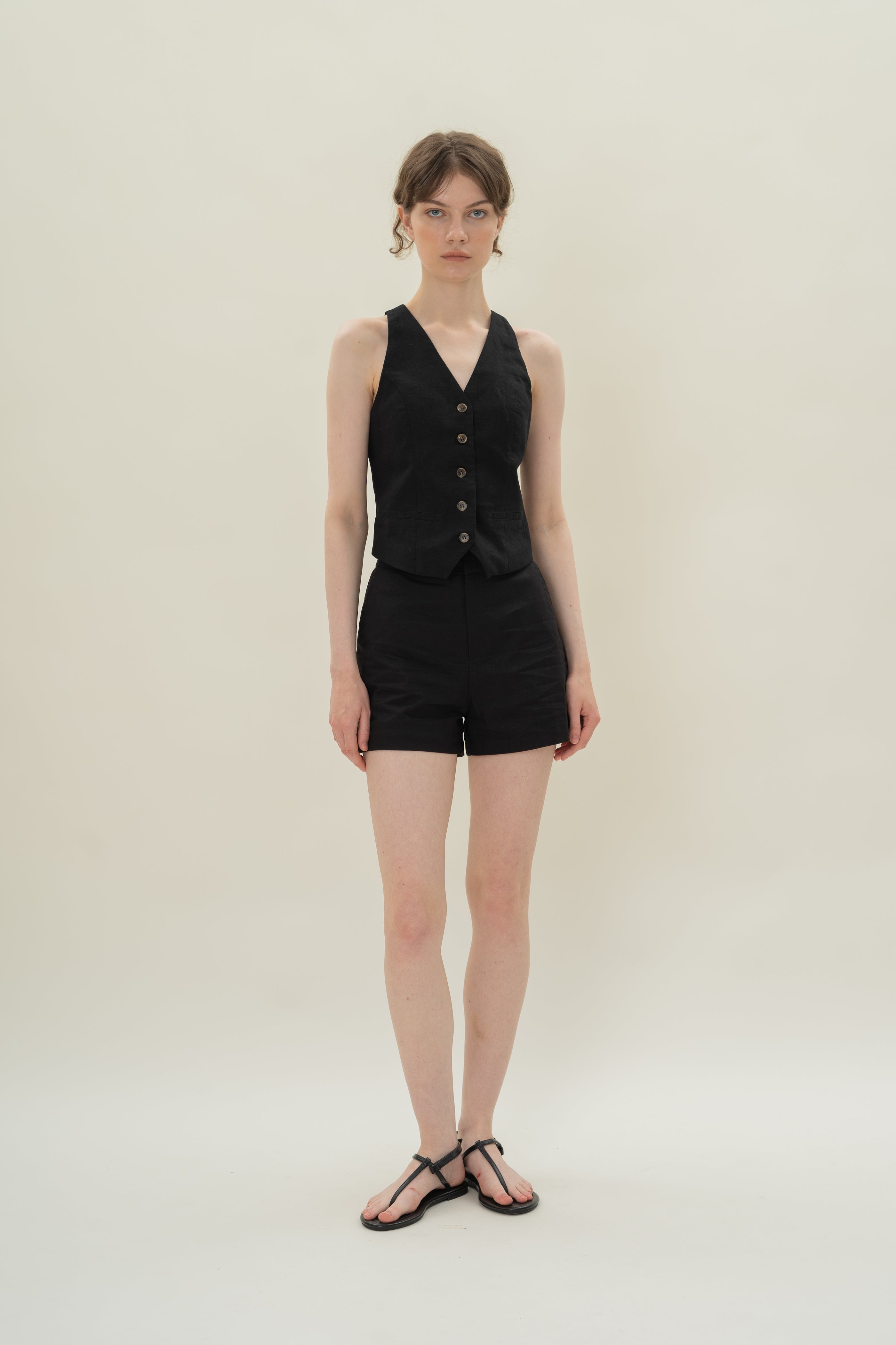 Relaxed Textured Linen Shorts in Black
