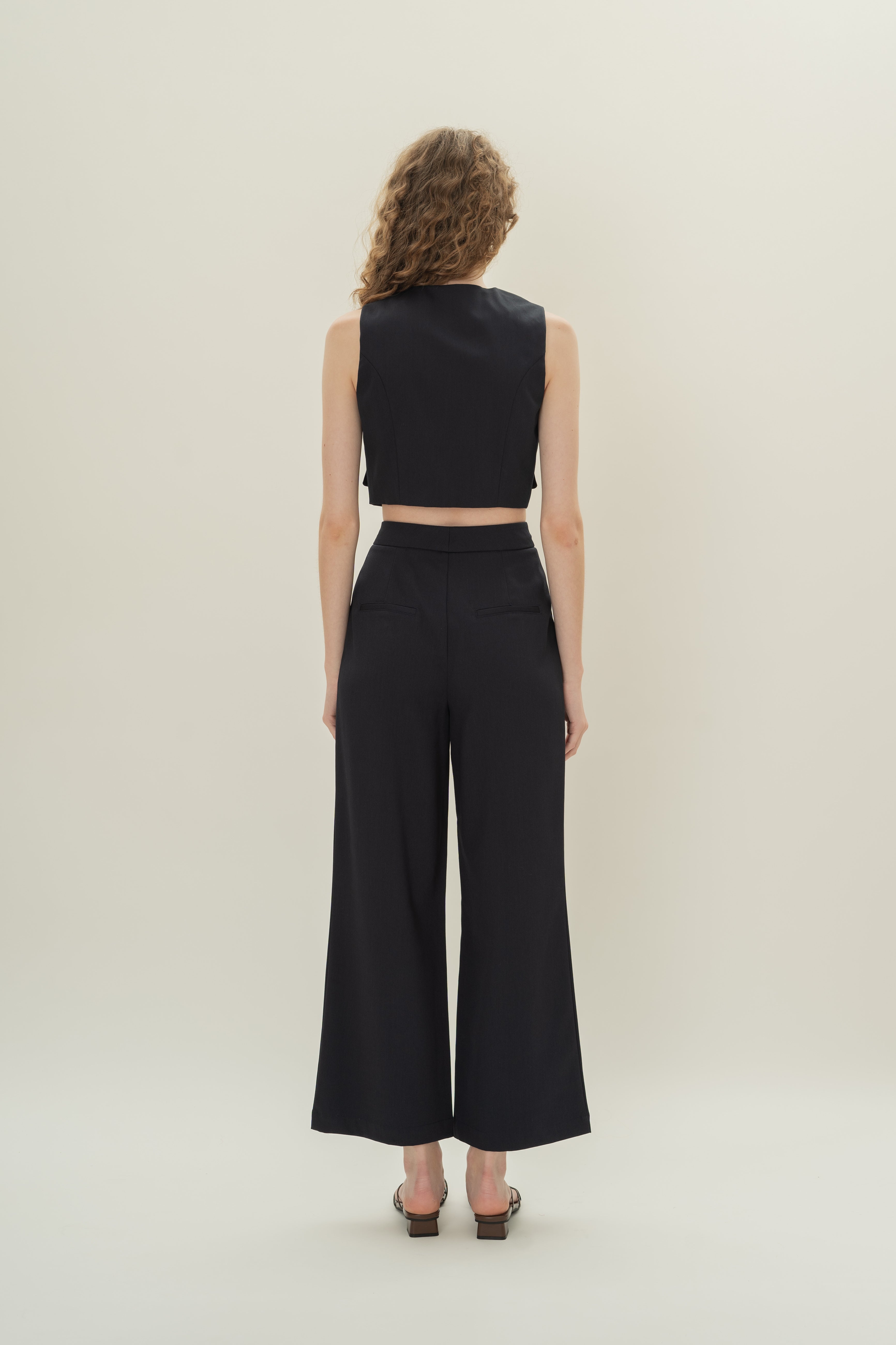 Collarless Sleeveless Top in Midnight