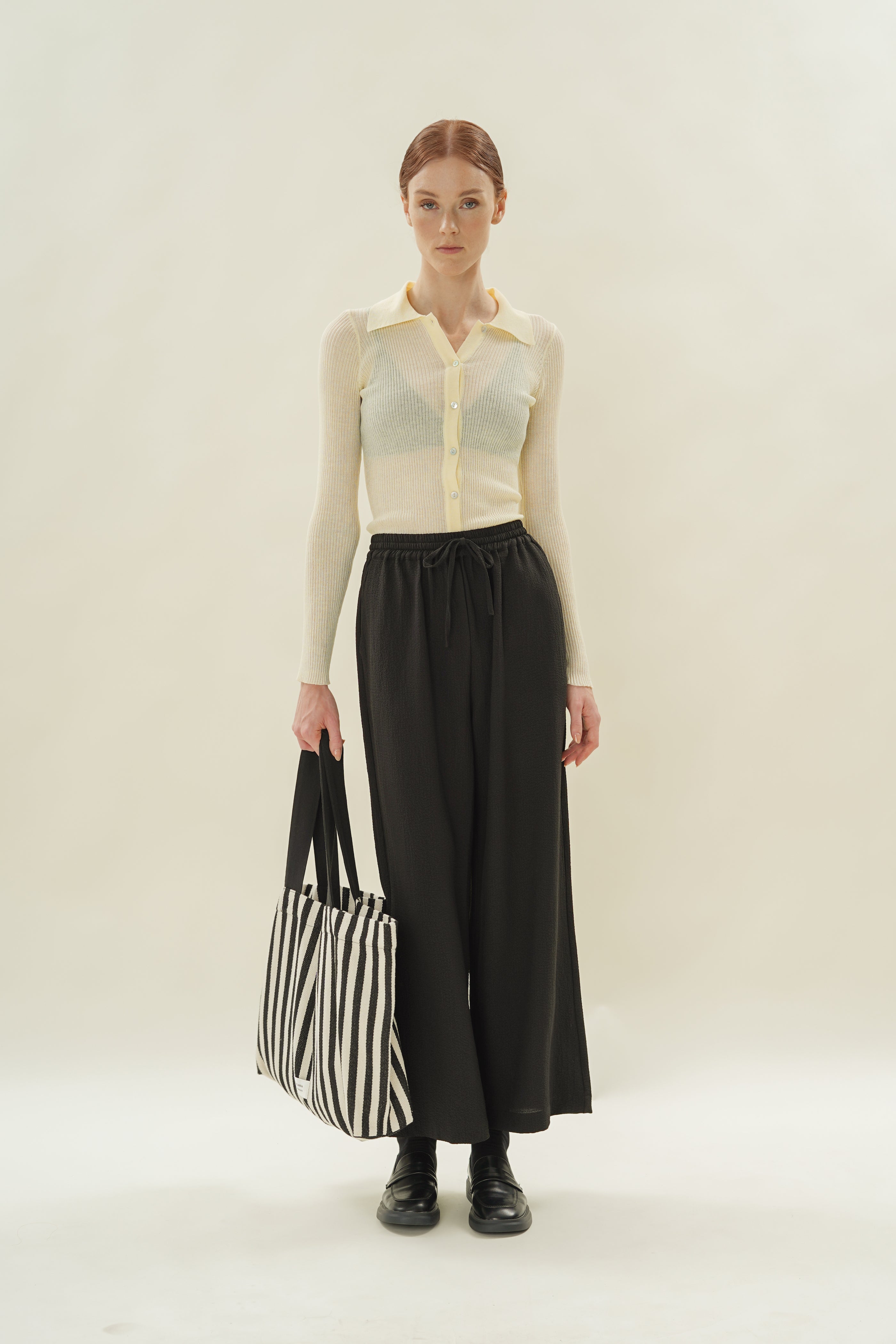 Drawstring Straight-Leg Pants in Black