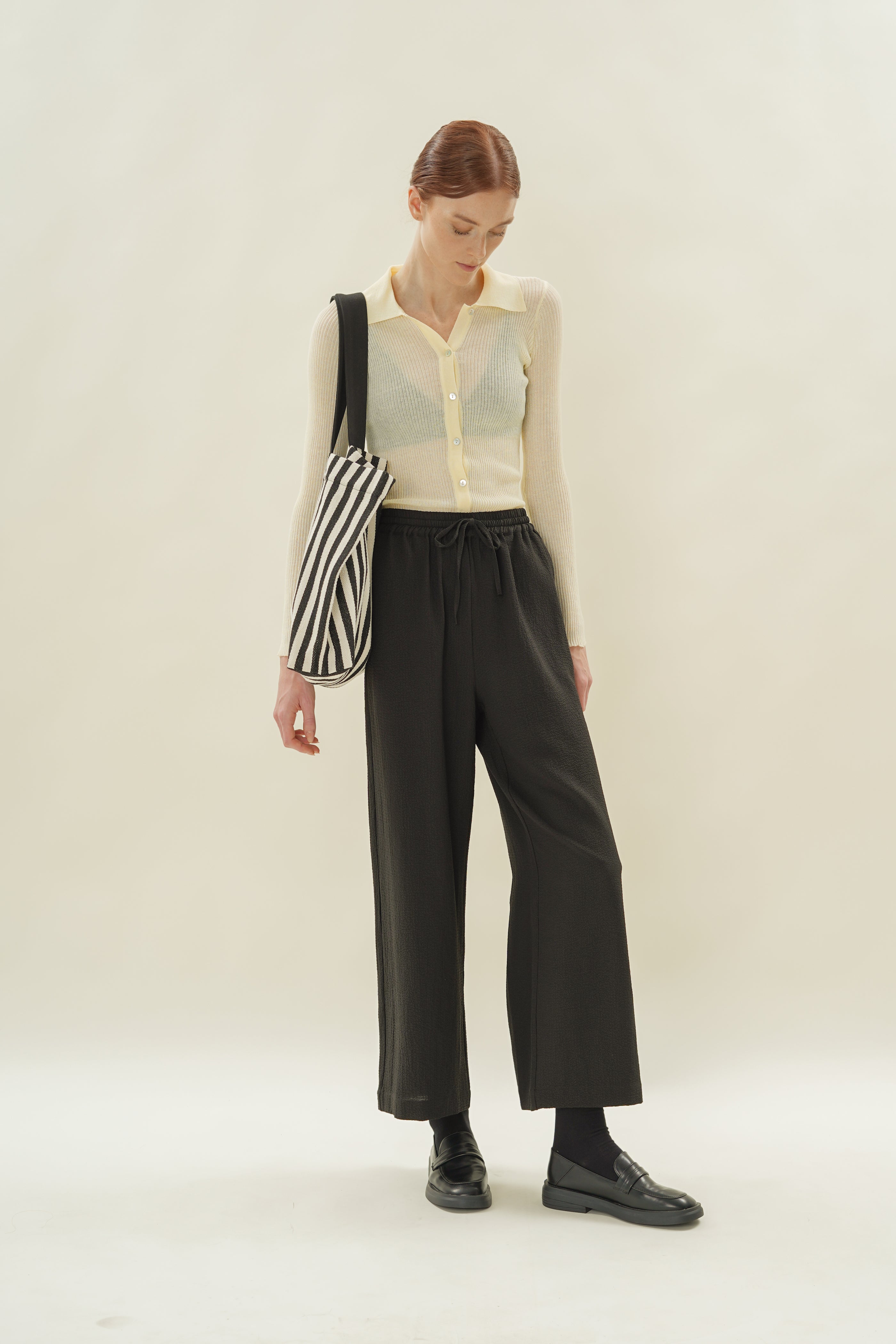 Drawstring Straight-Leg Pants in Black