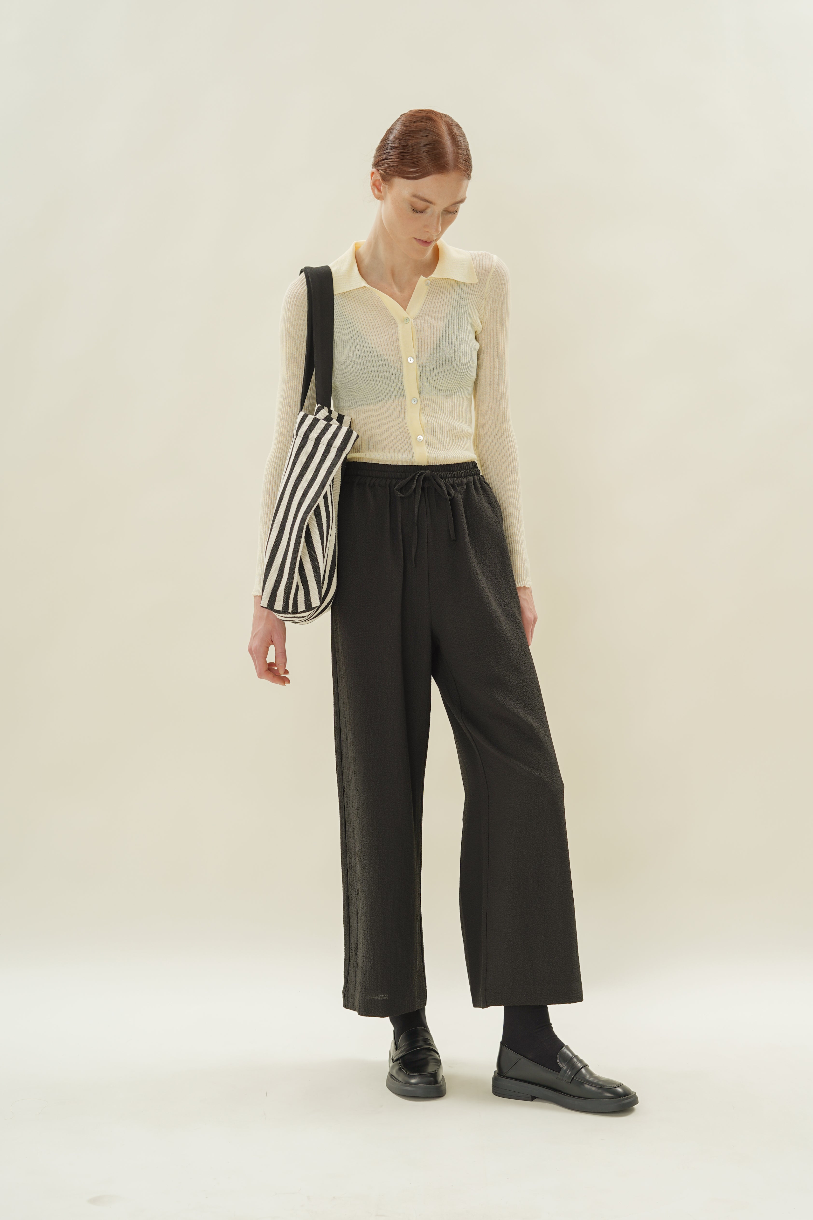 Drawstring Straight-Leg Pants in Black