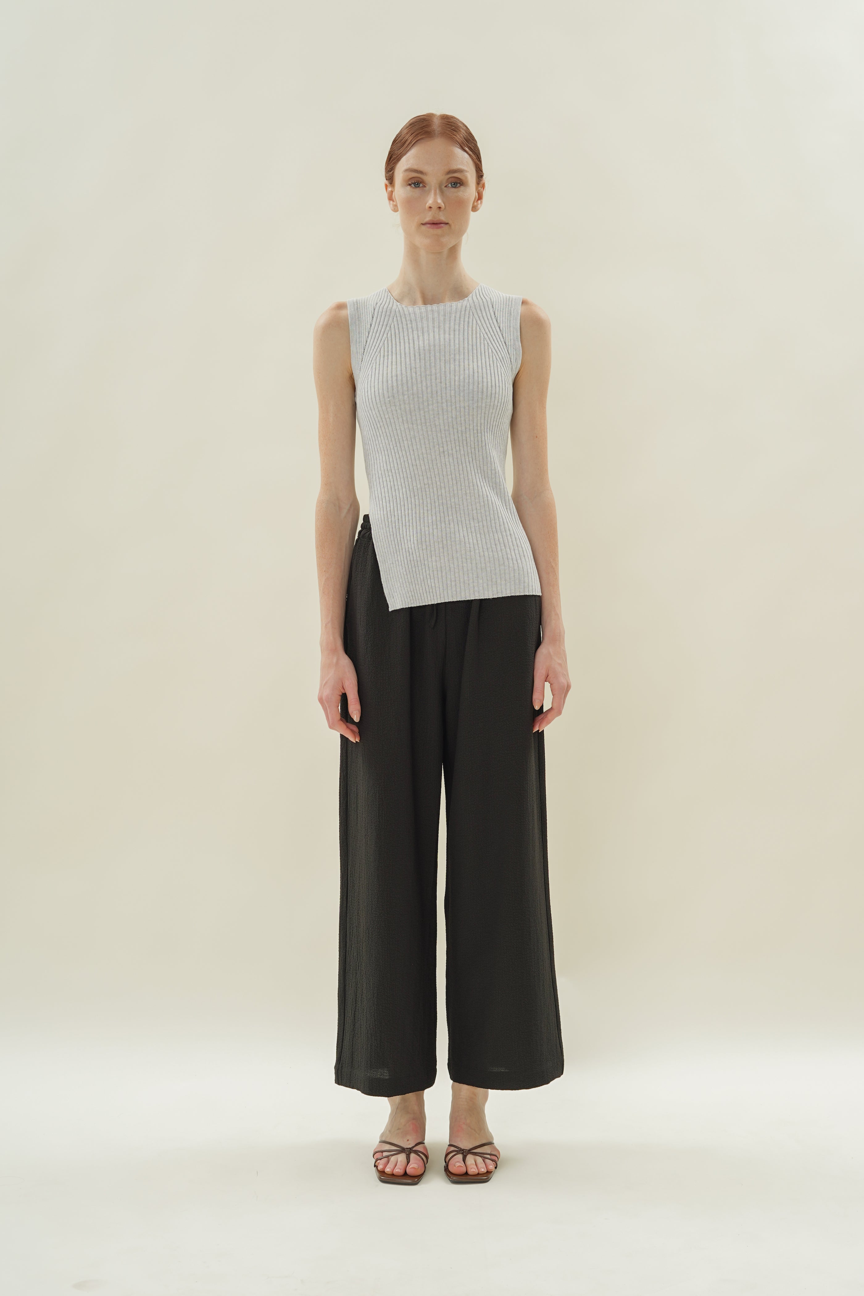 Sleeveless Rib Knit Top With Slit in Heather Grey