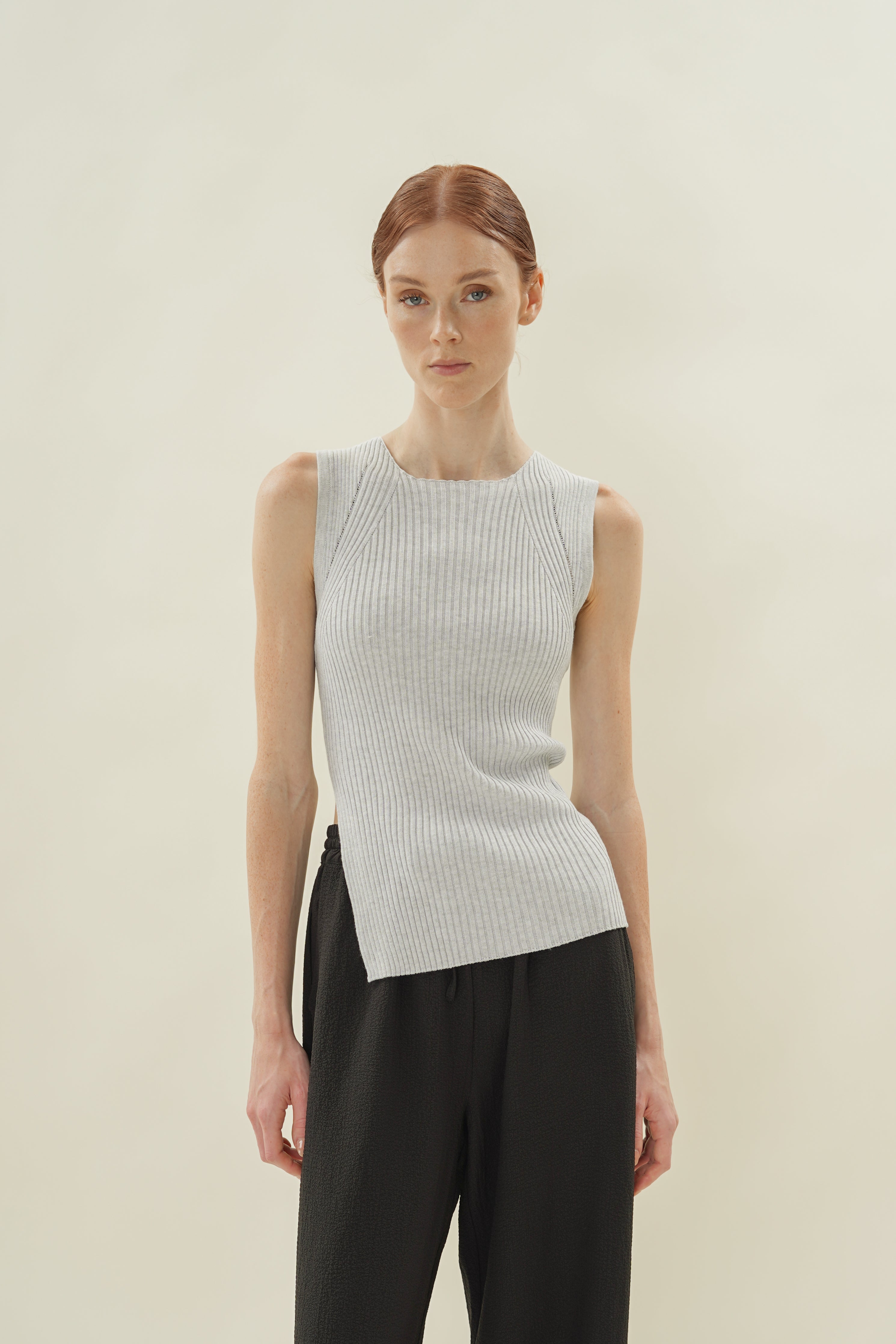 Sleeveless Rib Knit Top With Slit in Heather Grey