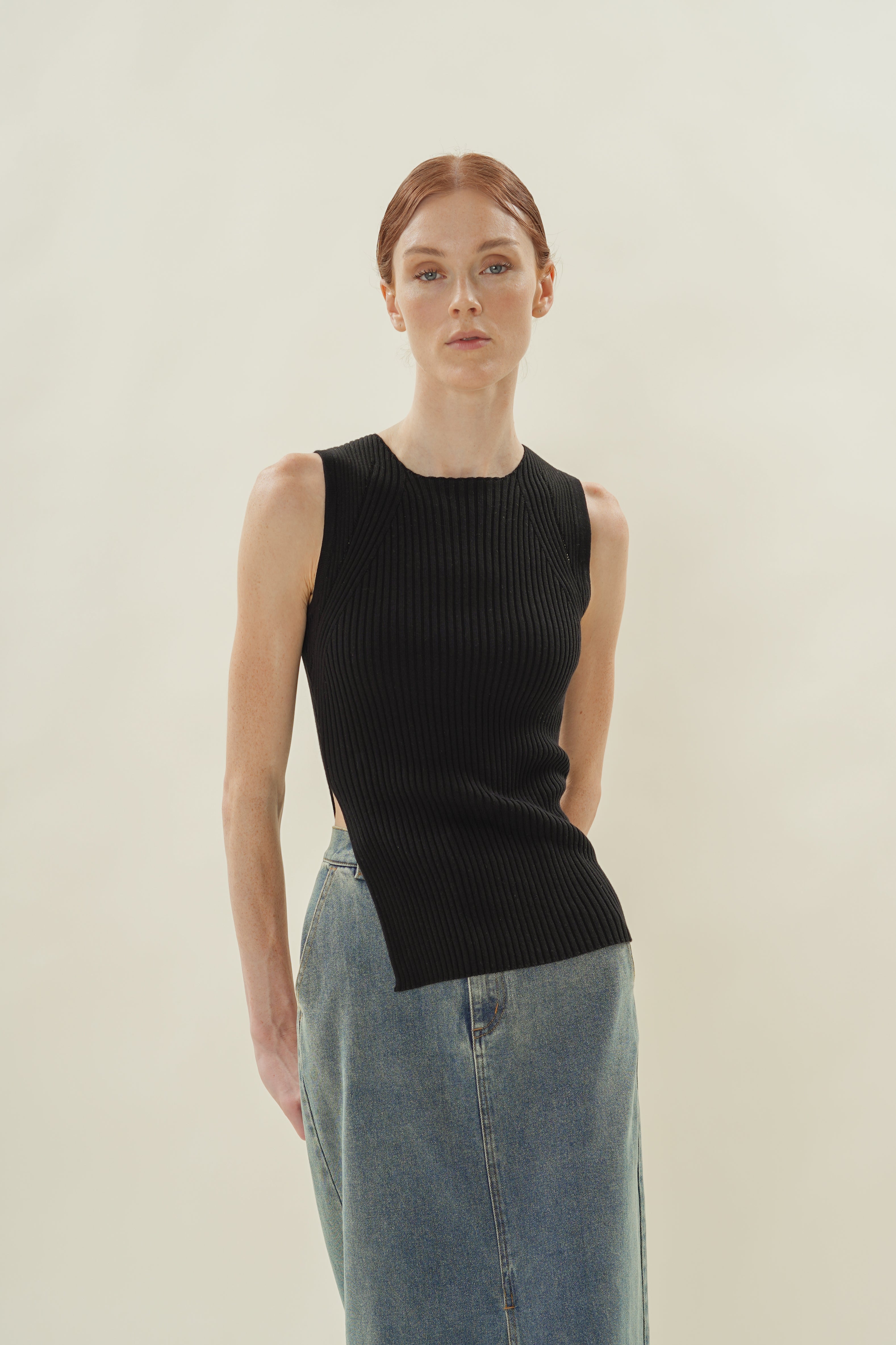 Sleeveless Rib Knit Top With Slit in Black