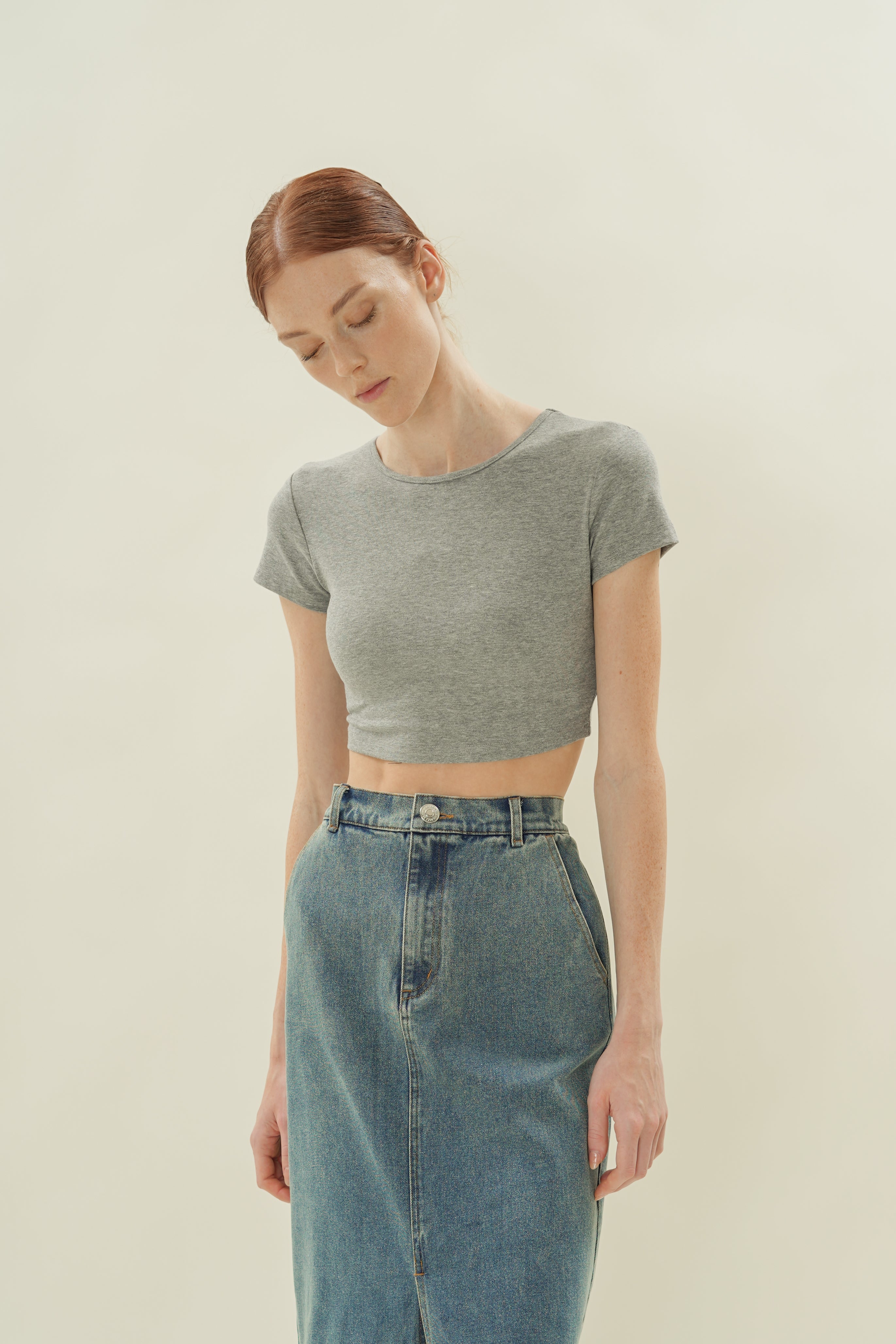Stretch Cropped Mini Baby Tee in Heather Grey