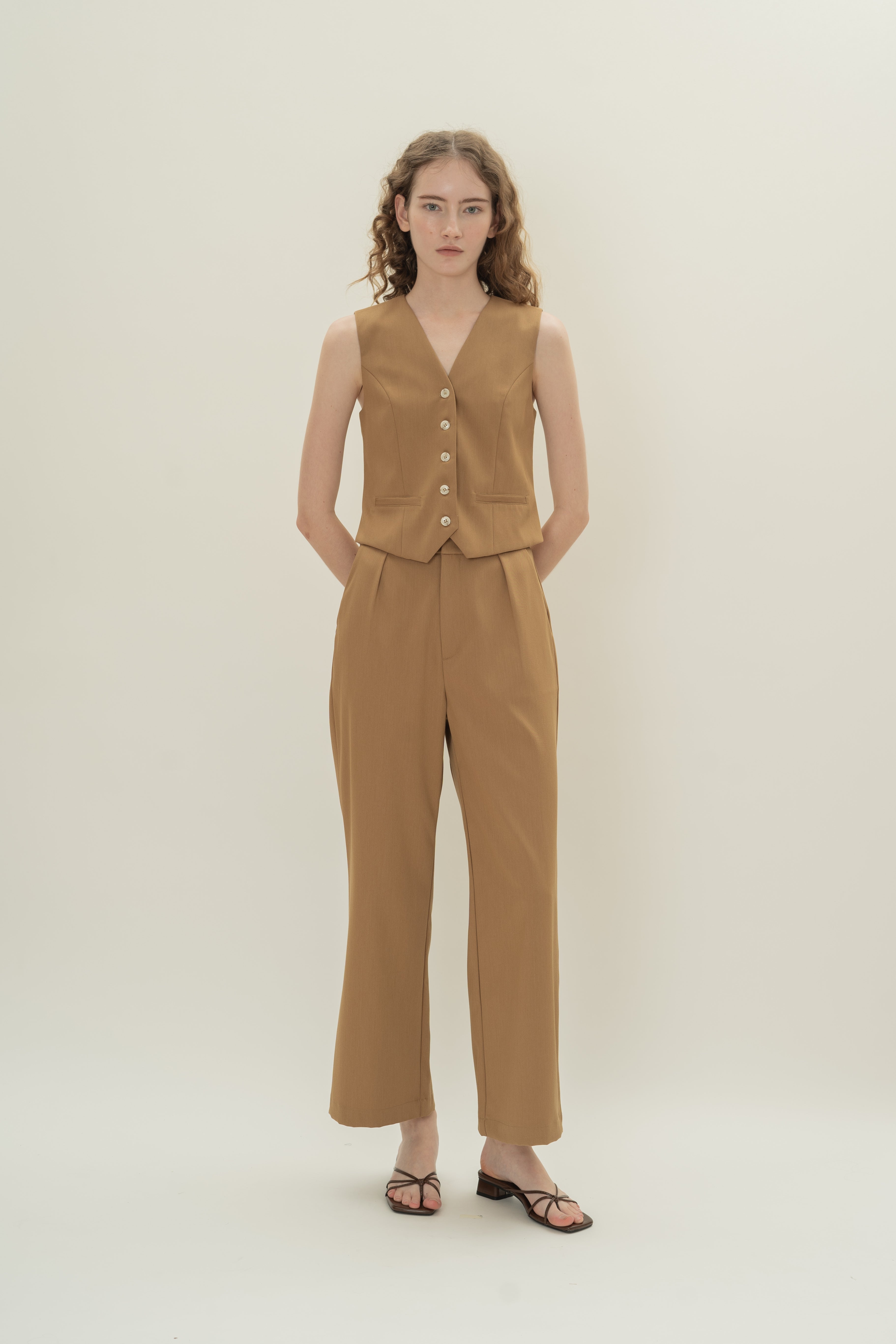 Suiting Waistcoat in Camel