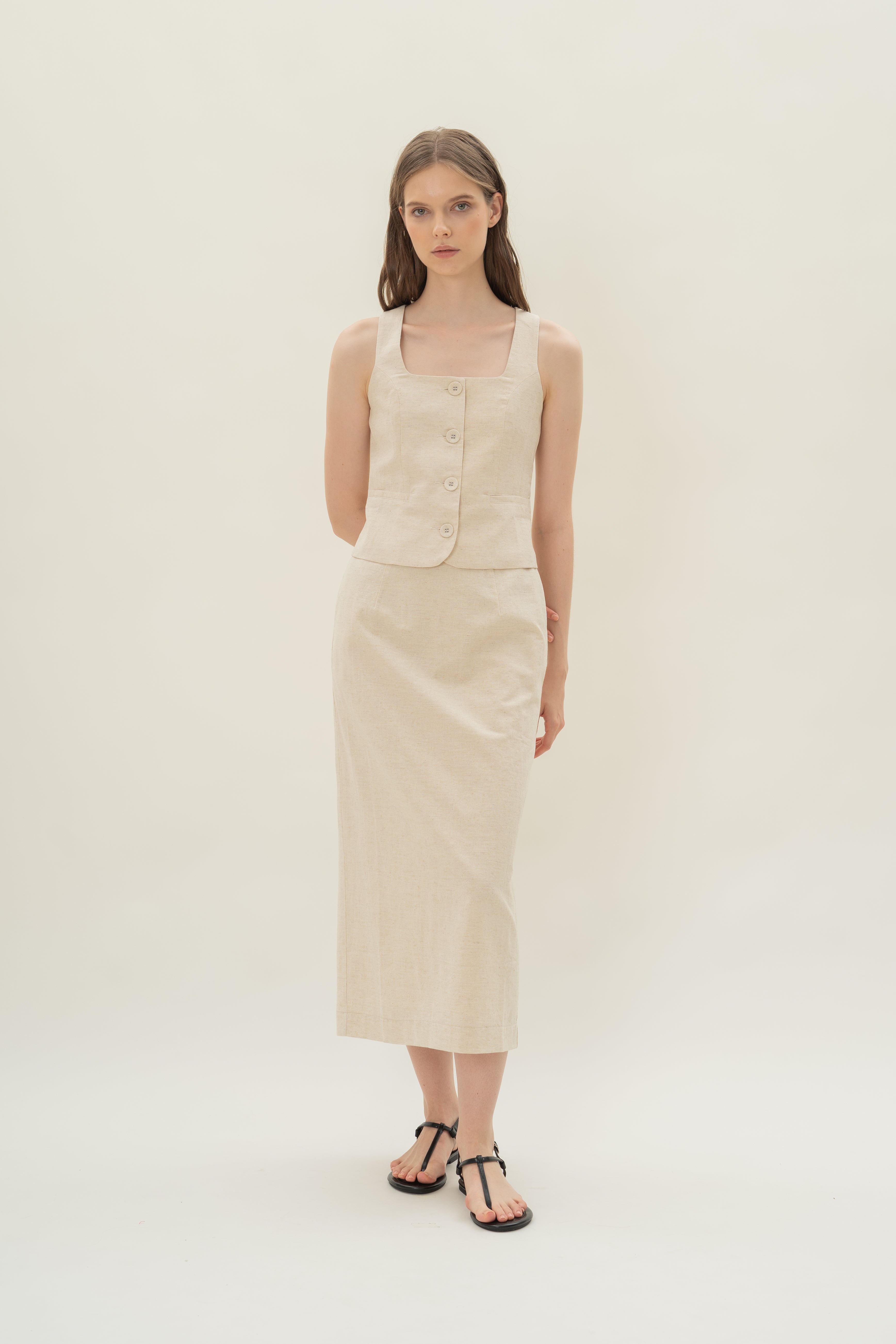 Straight Neck Waistcoat in Natural