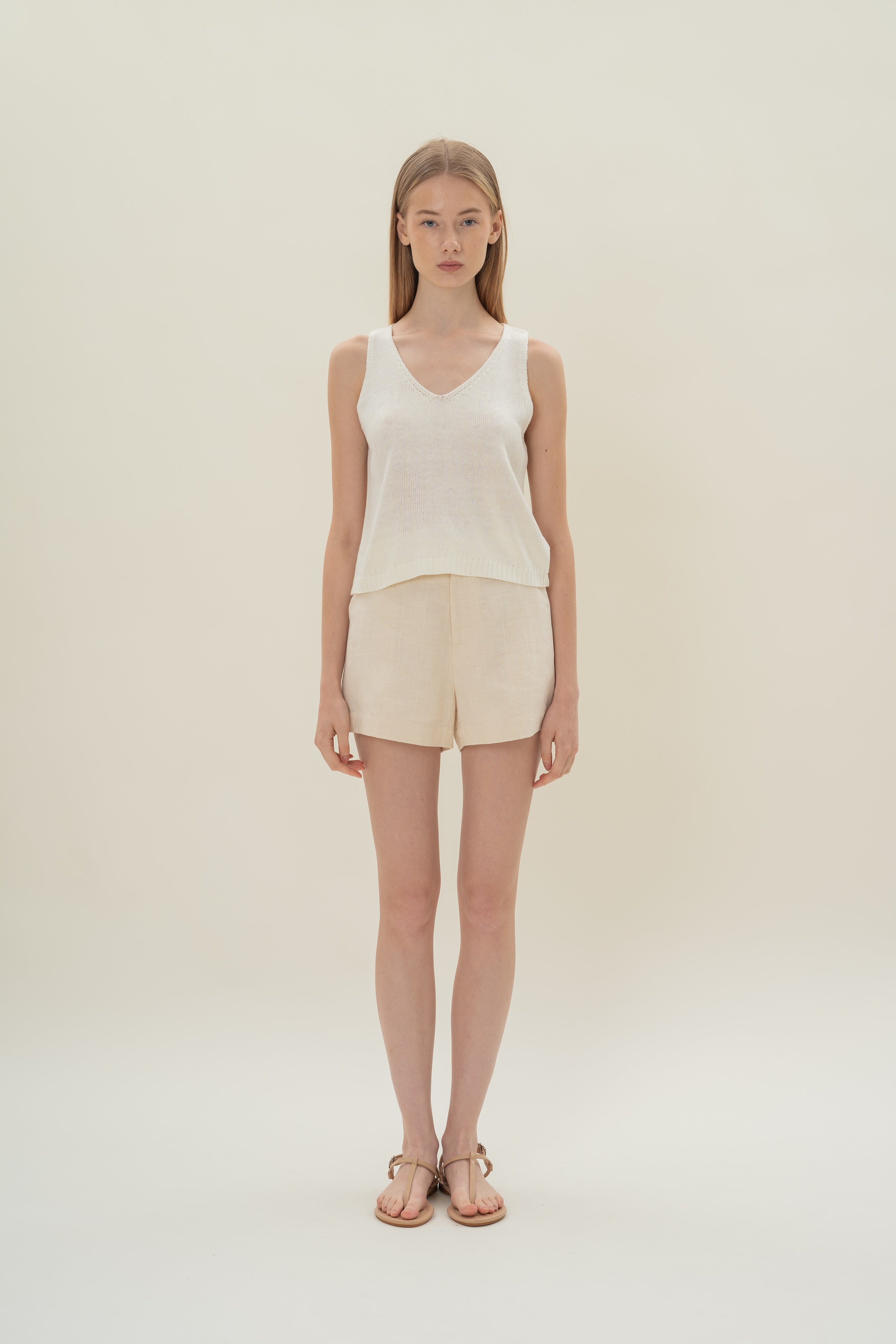 Casual Linen Shorts in Natural