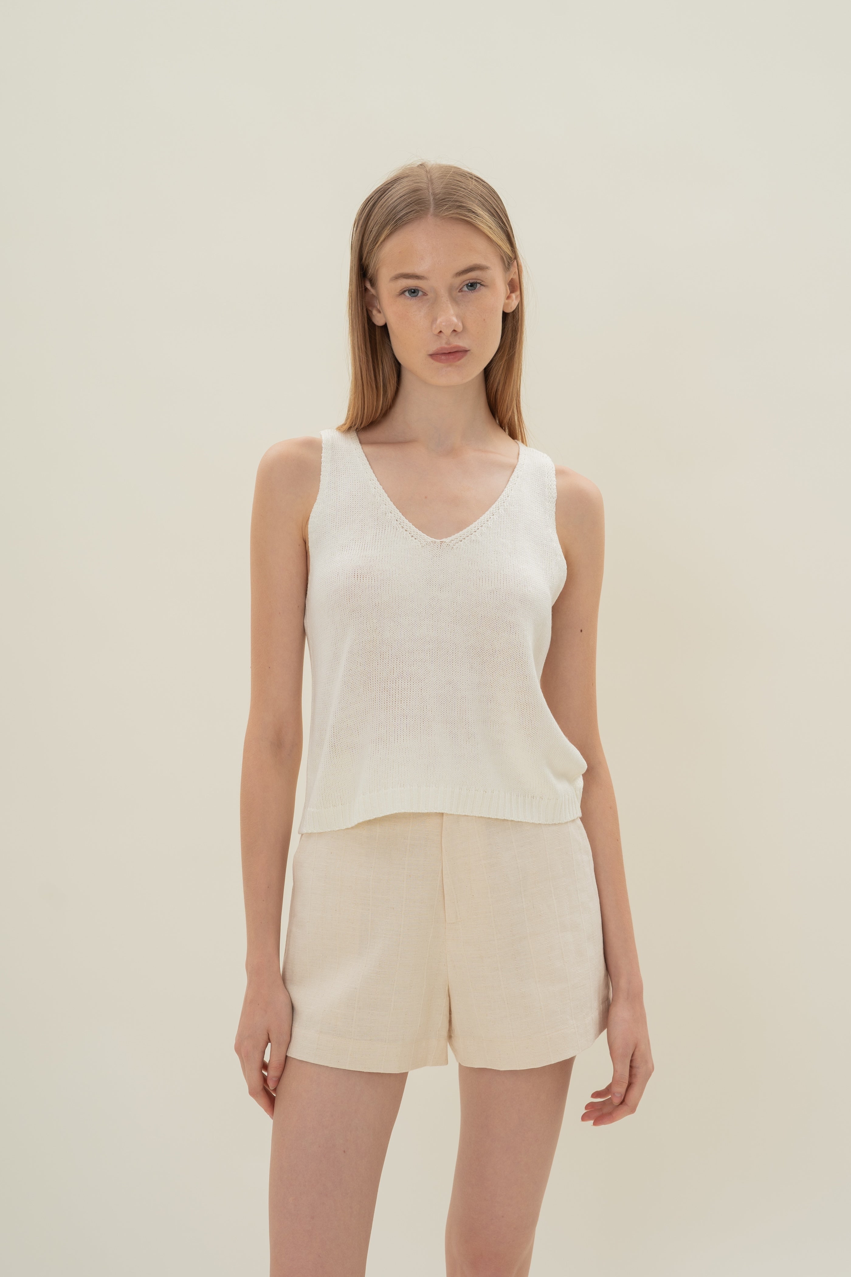 Casual Linen Shorts in Natural