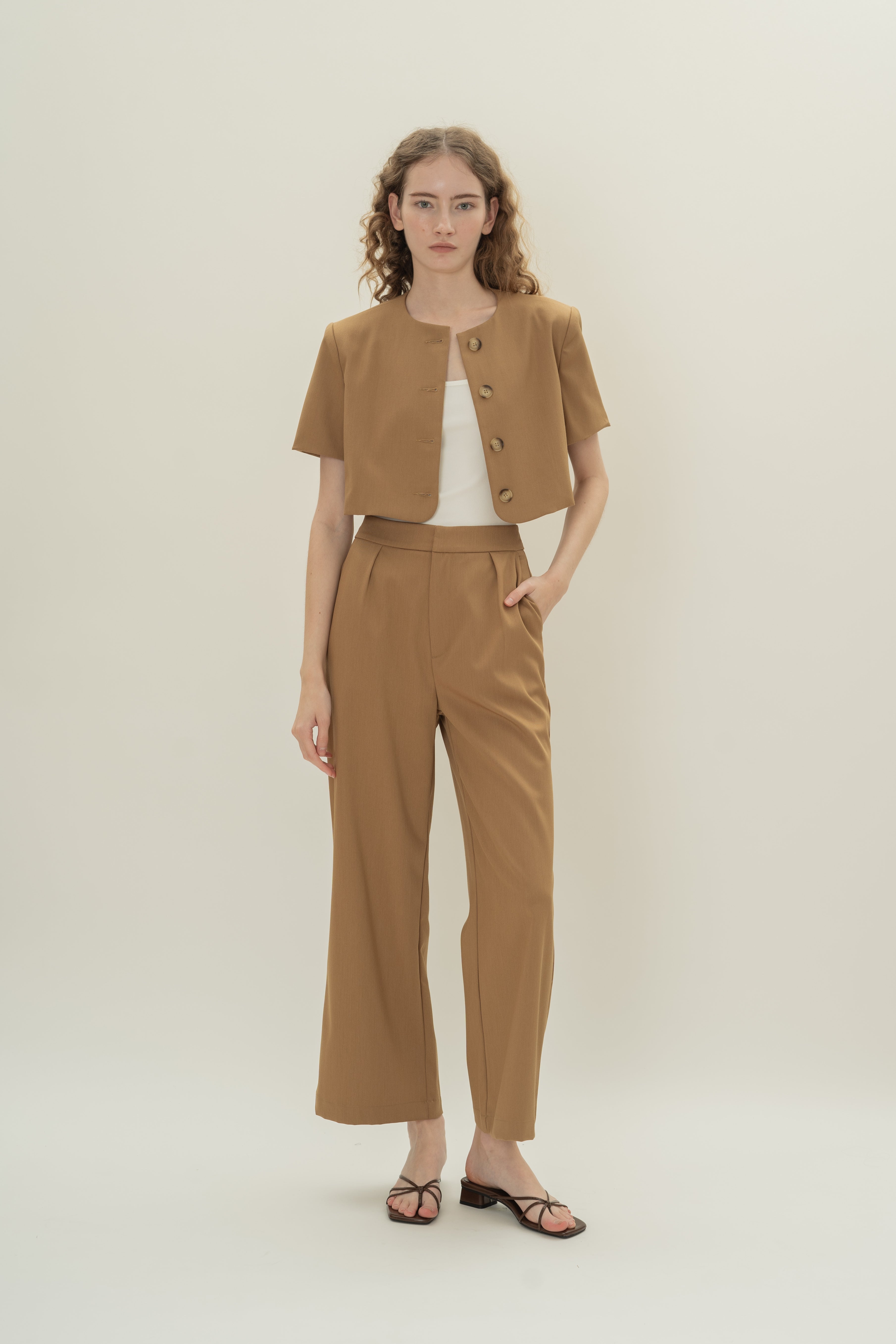 Petite Suiting Pleated Trousers in Camel
