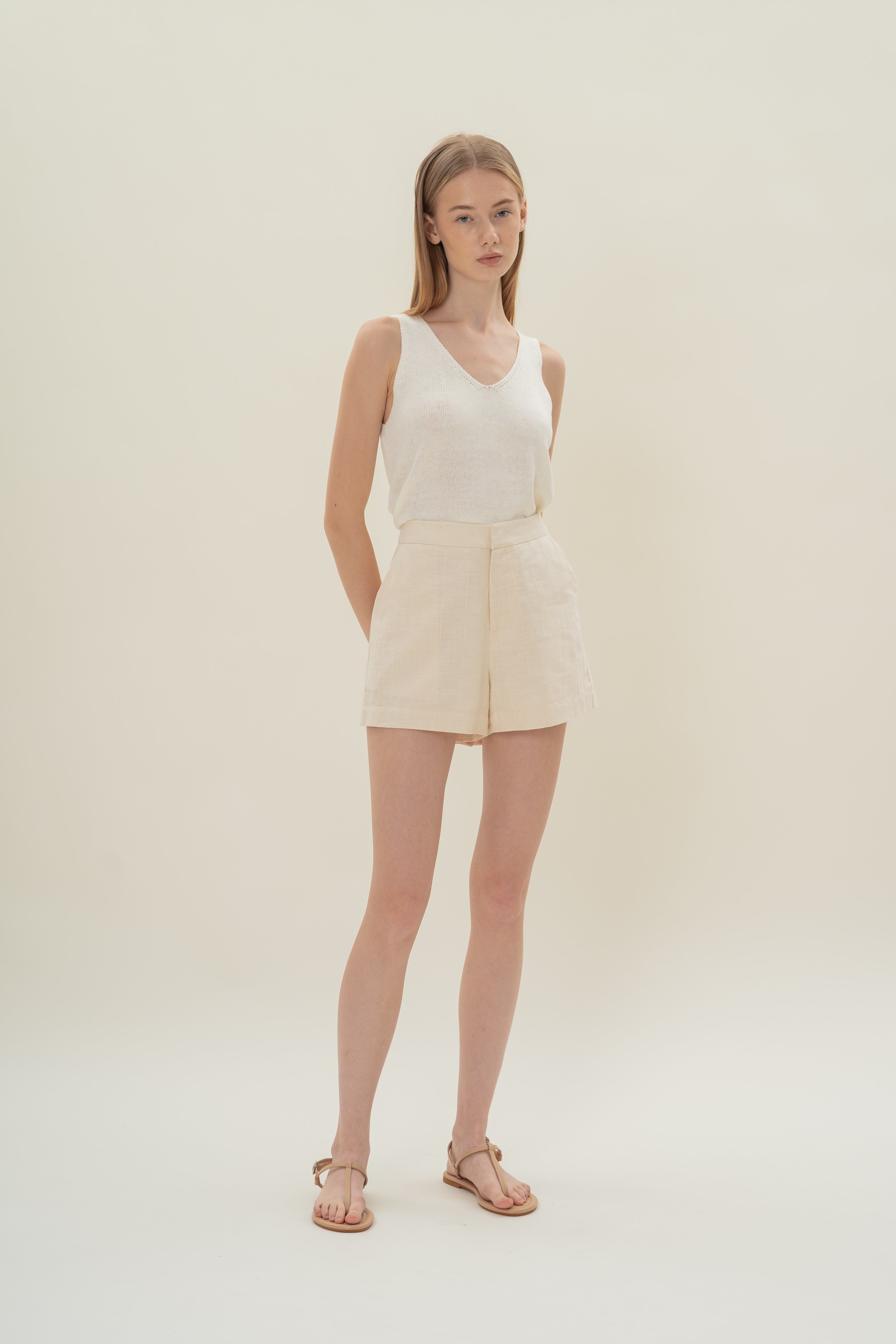 Casual Linen Shorts in Natural