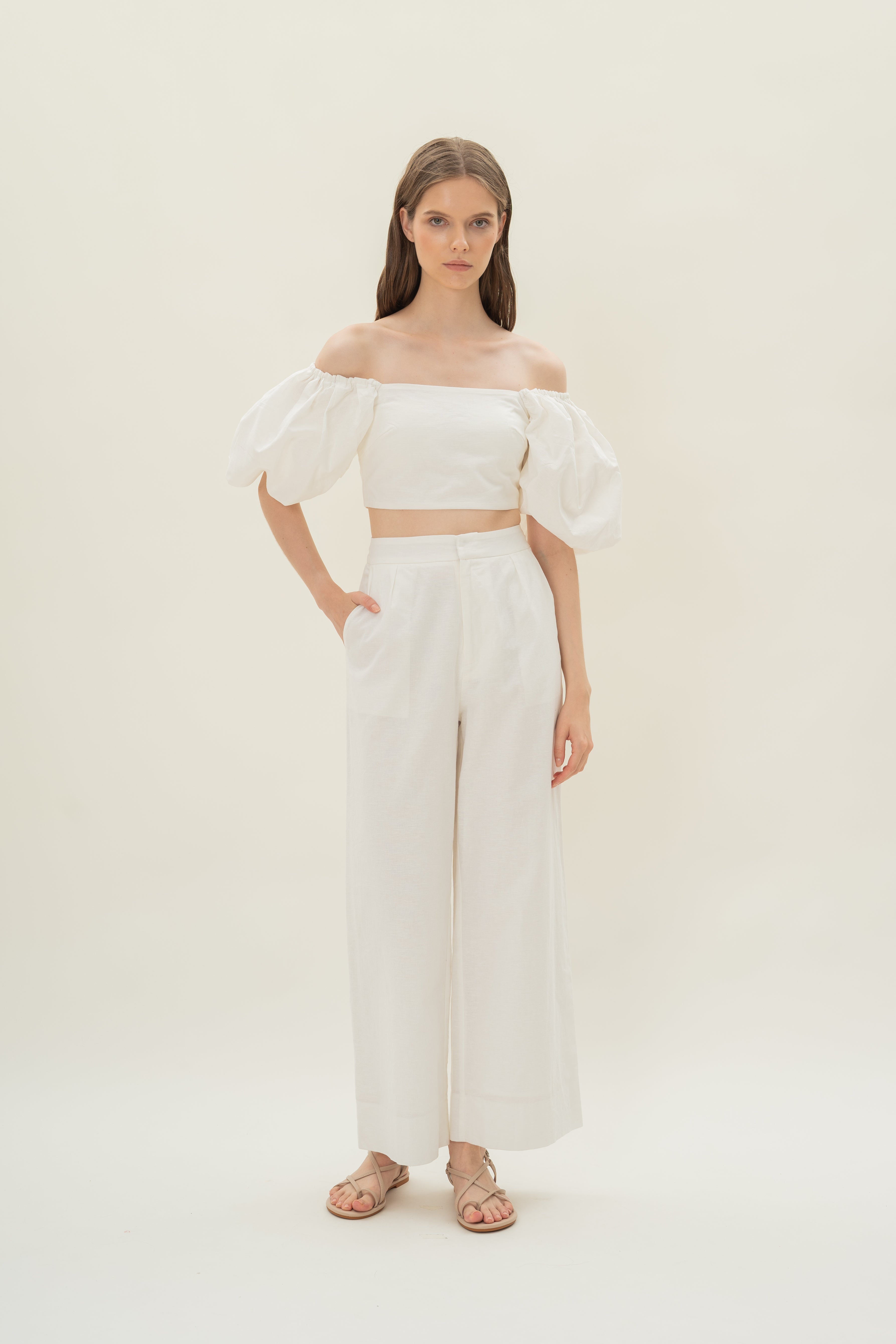 Lined Puffed Sleeve Padded Top in White