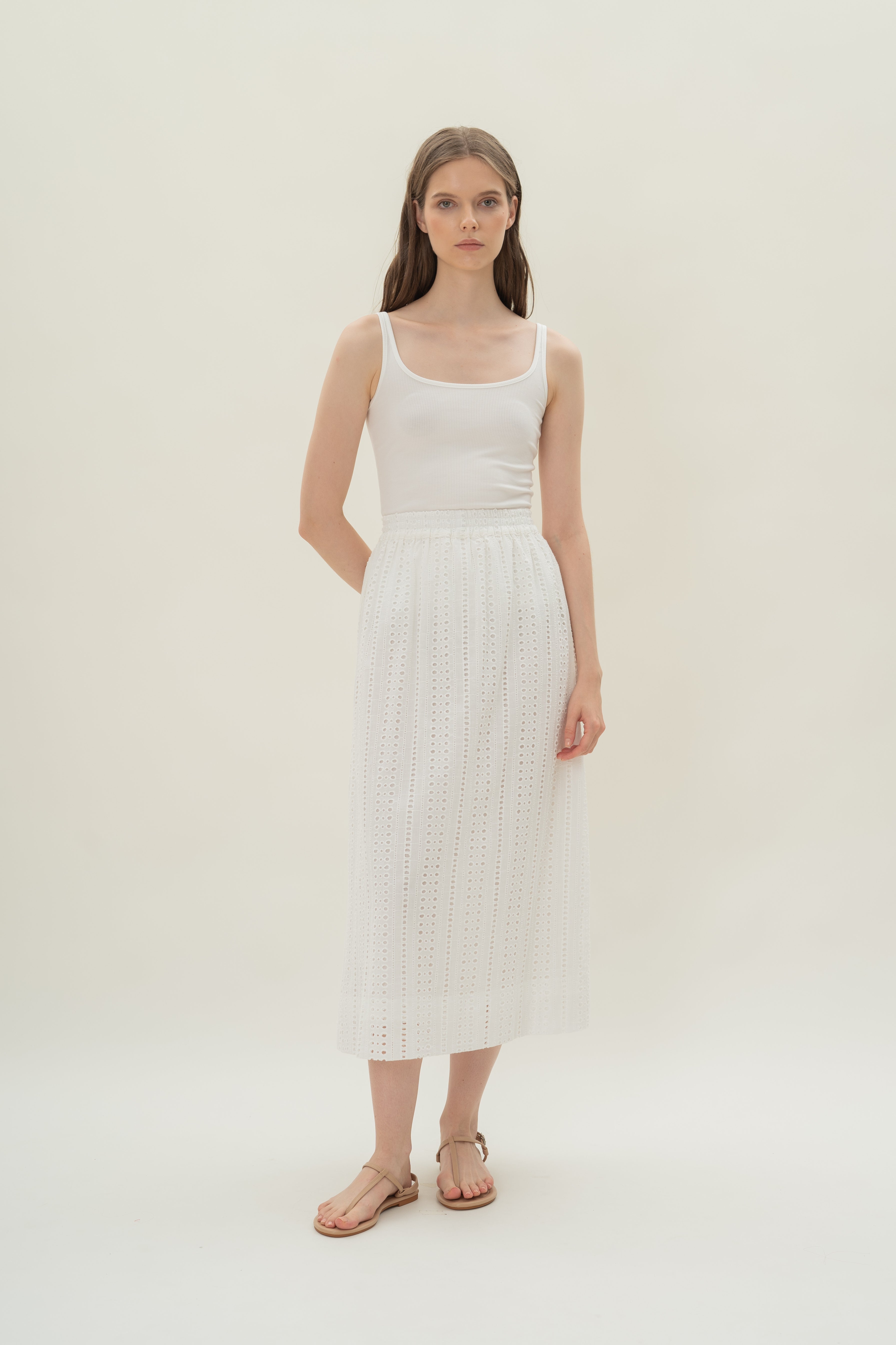 Broderie Anglaise Gathered Waist Skirt in White