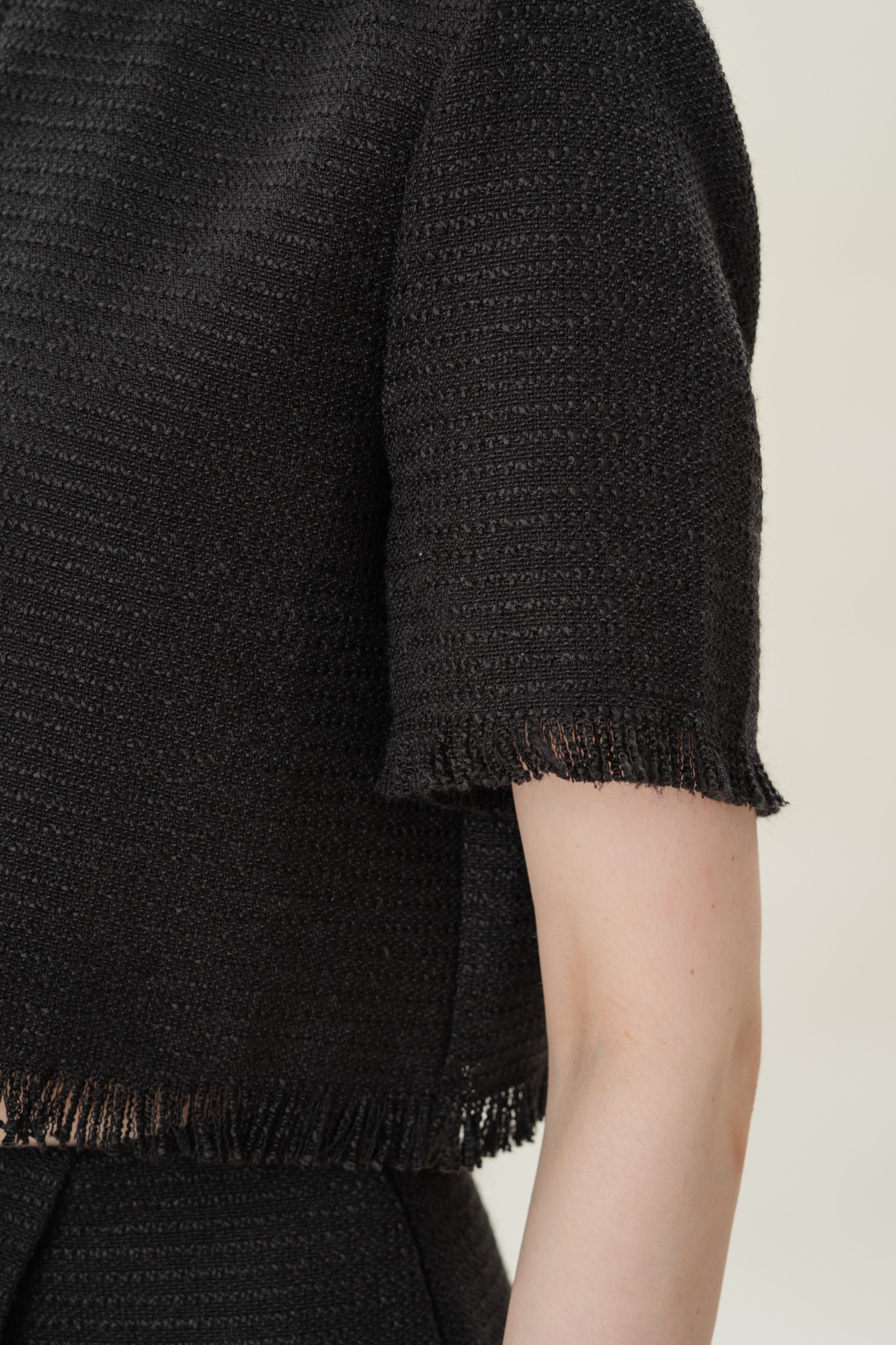 Frayed Hem Textured Short Sleeved Top in Tweed Black