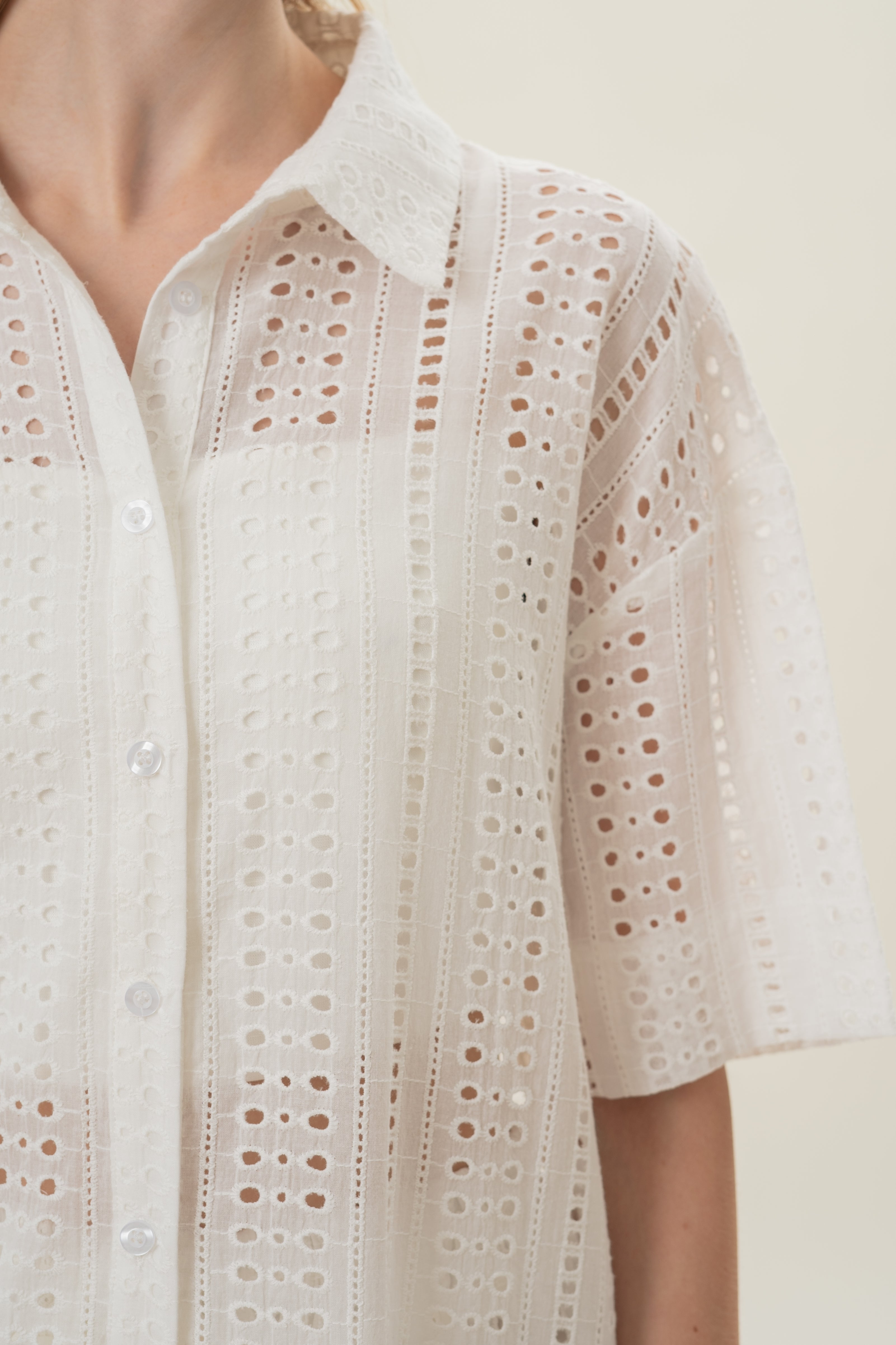Peru Broderie Anglaise Long Overshirt in White