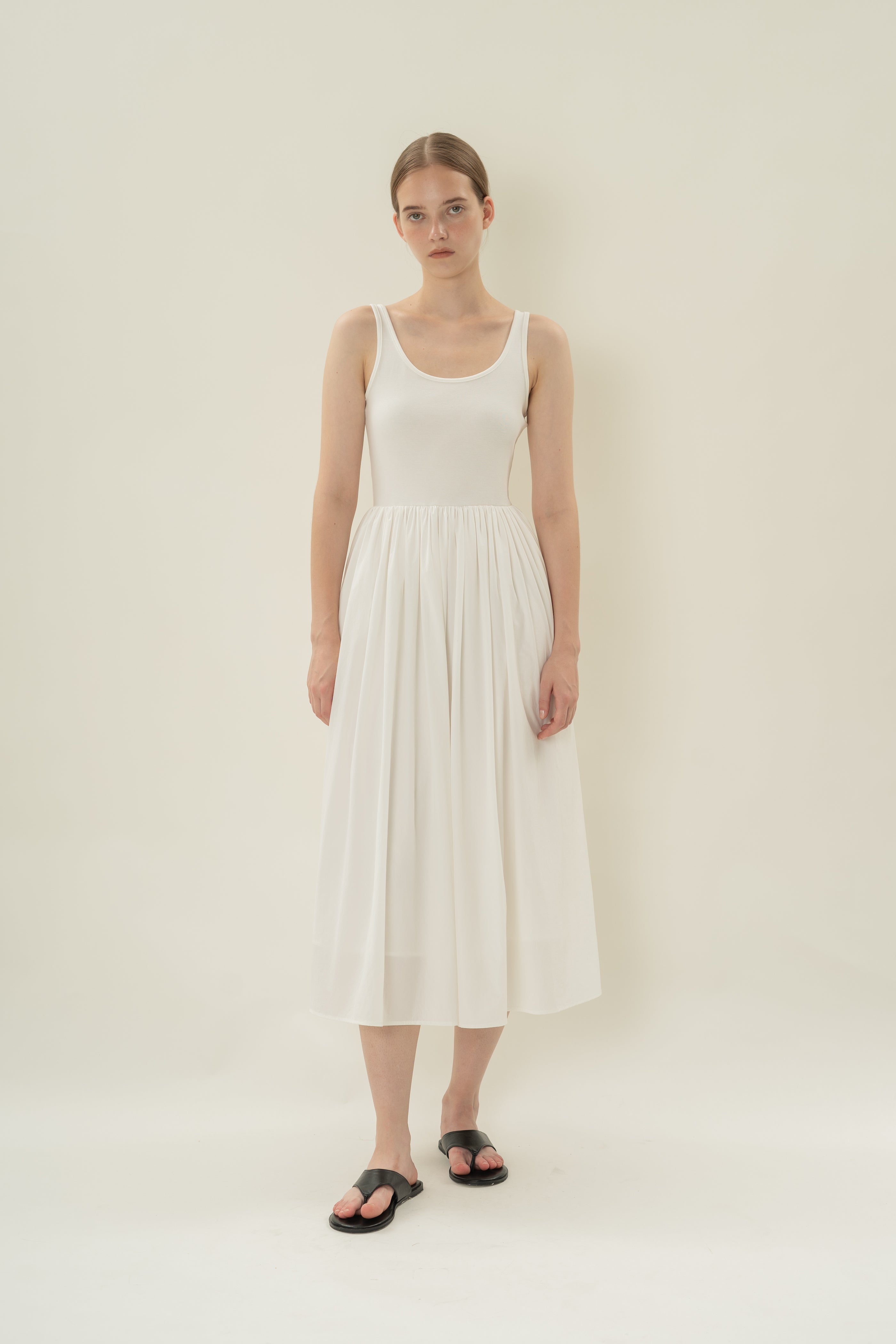 Scoop Neck Contrast Panel Midi Dress in White