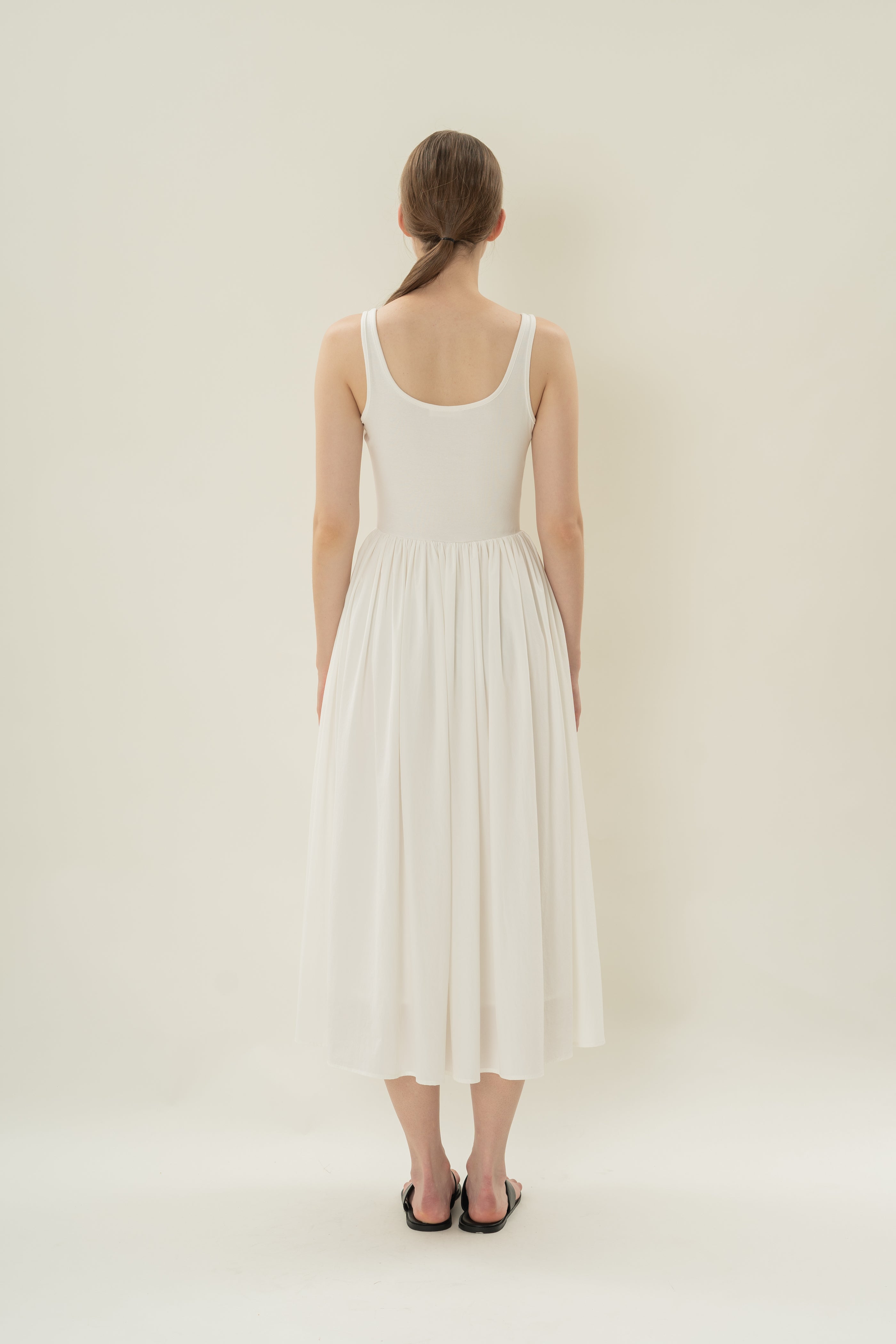 Scoop Neck Contrast Panel Midi Dress in White