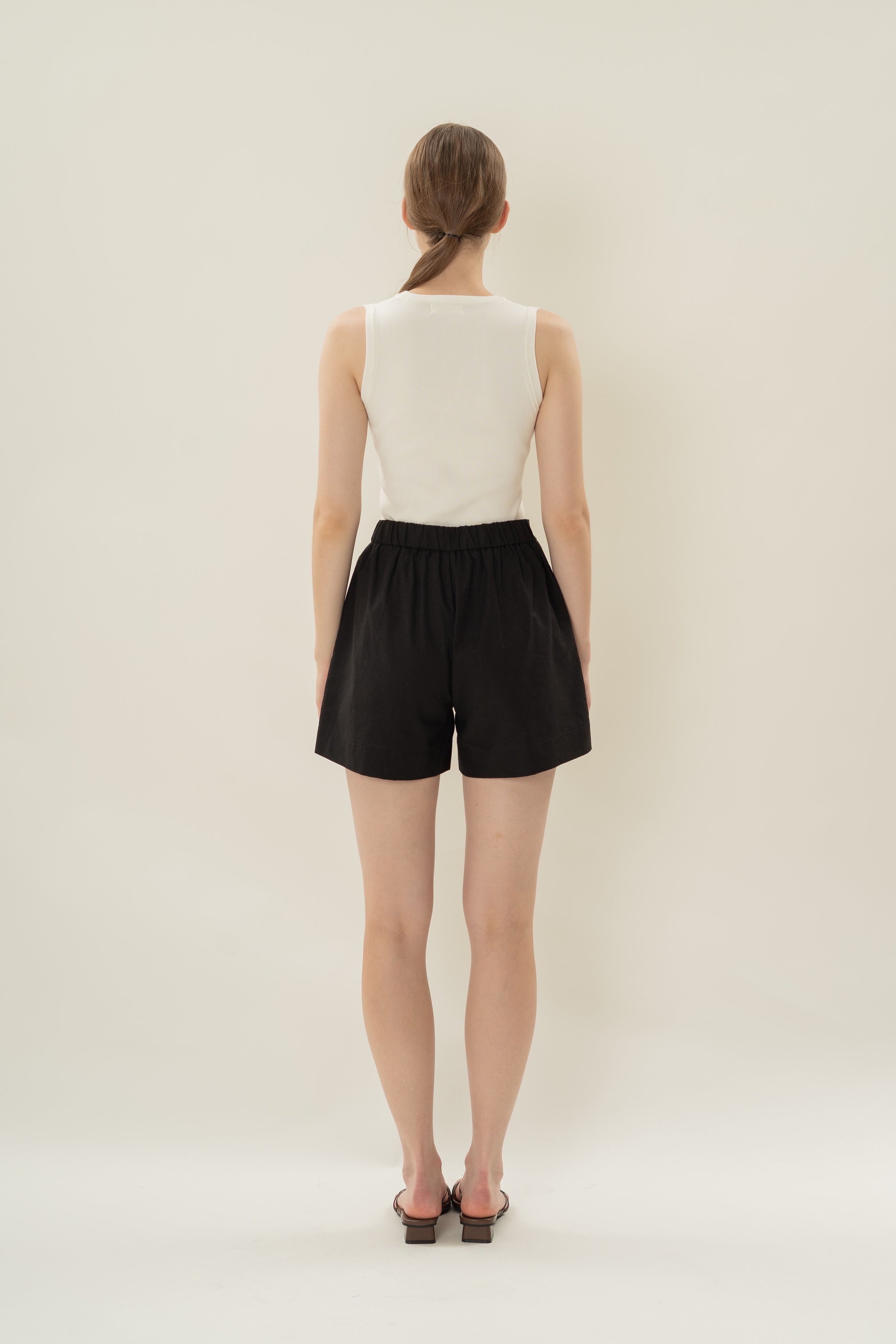 Tailored Elasticated Shorts in Black
