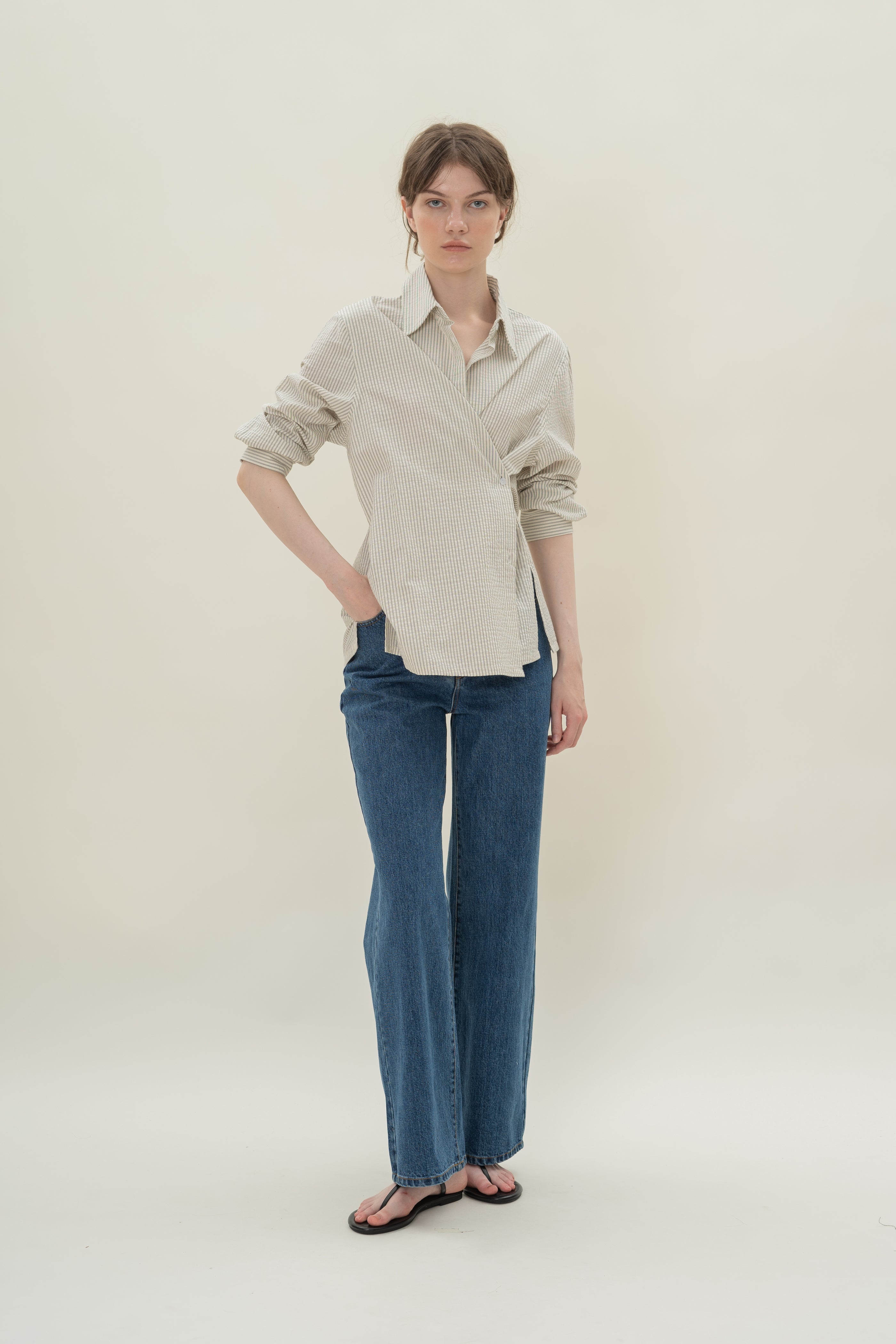 Oversized Wrap Shirt in Seersucker Blue Stripes