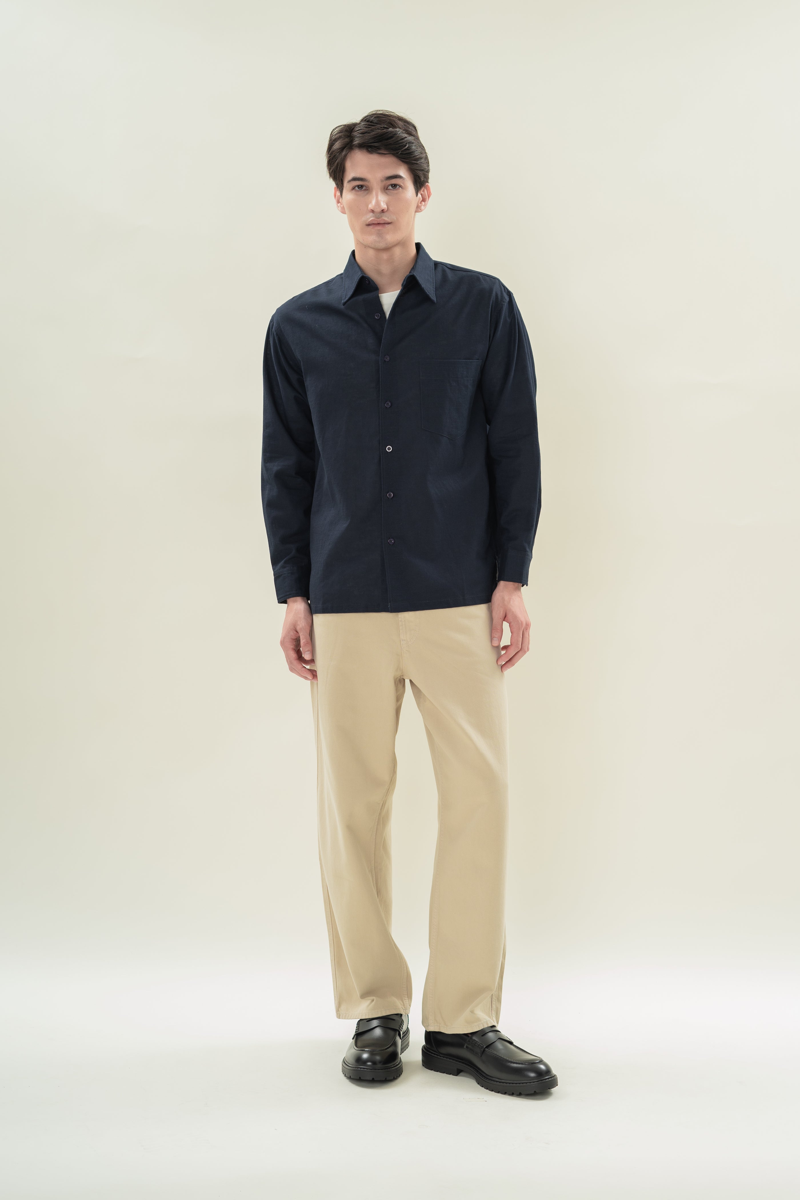 Men's Linen Long Sleeved Shirt in Midnight