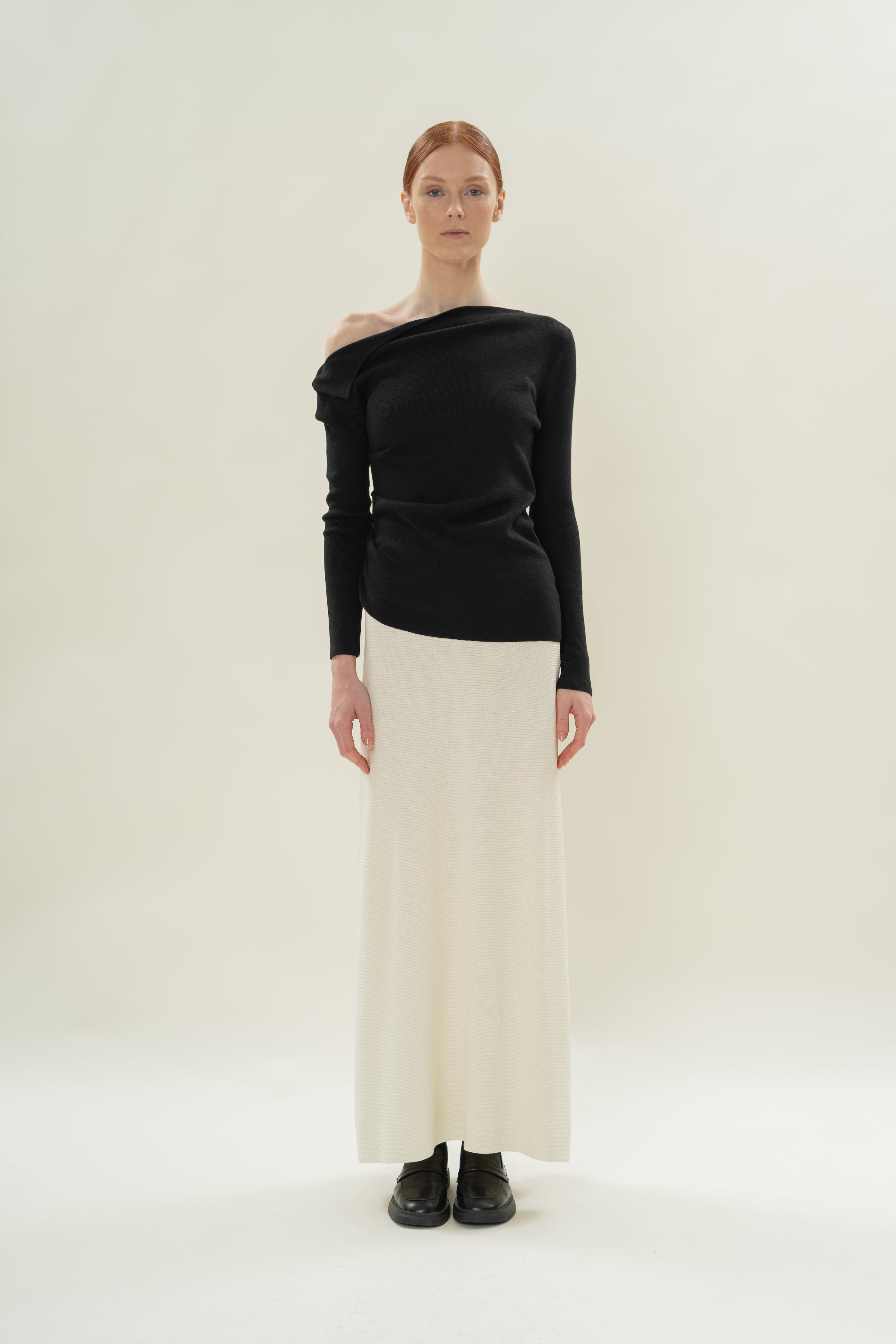 Foldover Neckline Long Sleeve Knit Top in Black