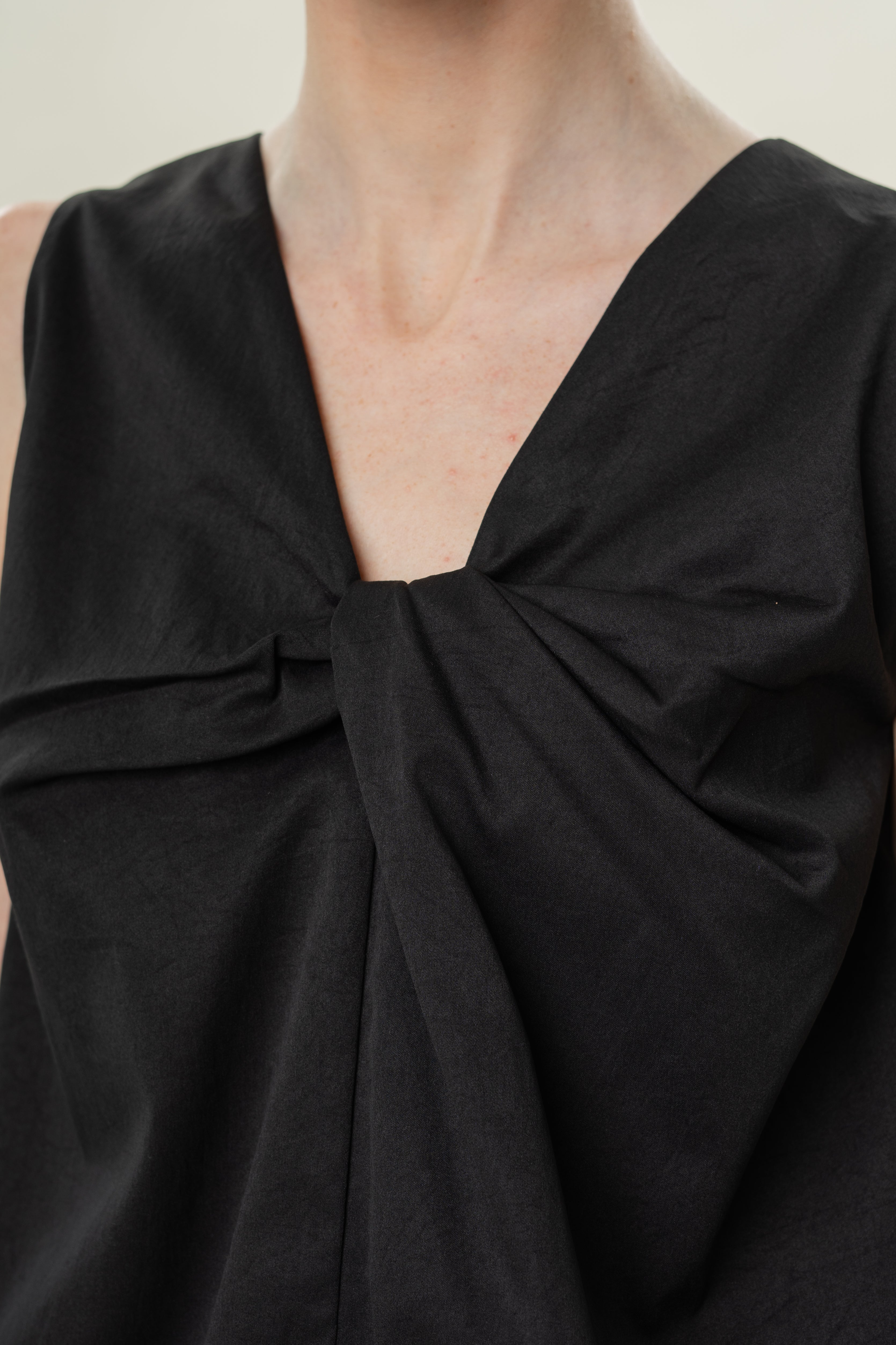 Reversible Sleeveless Top With Knotted Neckline in Black