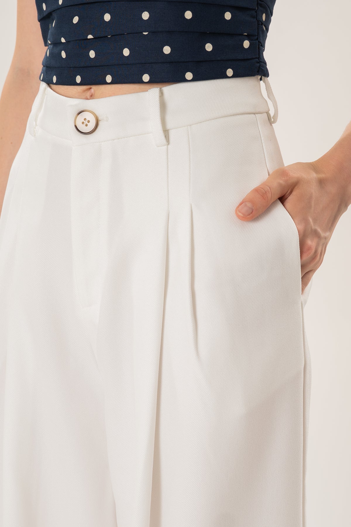 Petite Linear Pleat Wide-Leg Trousers in White