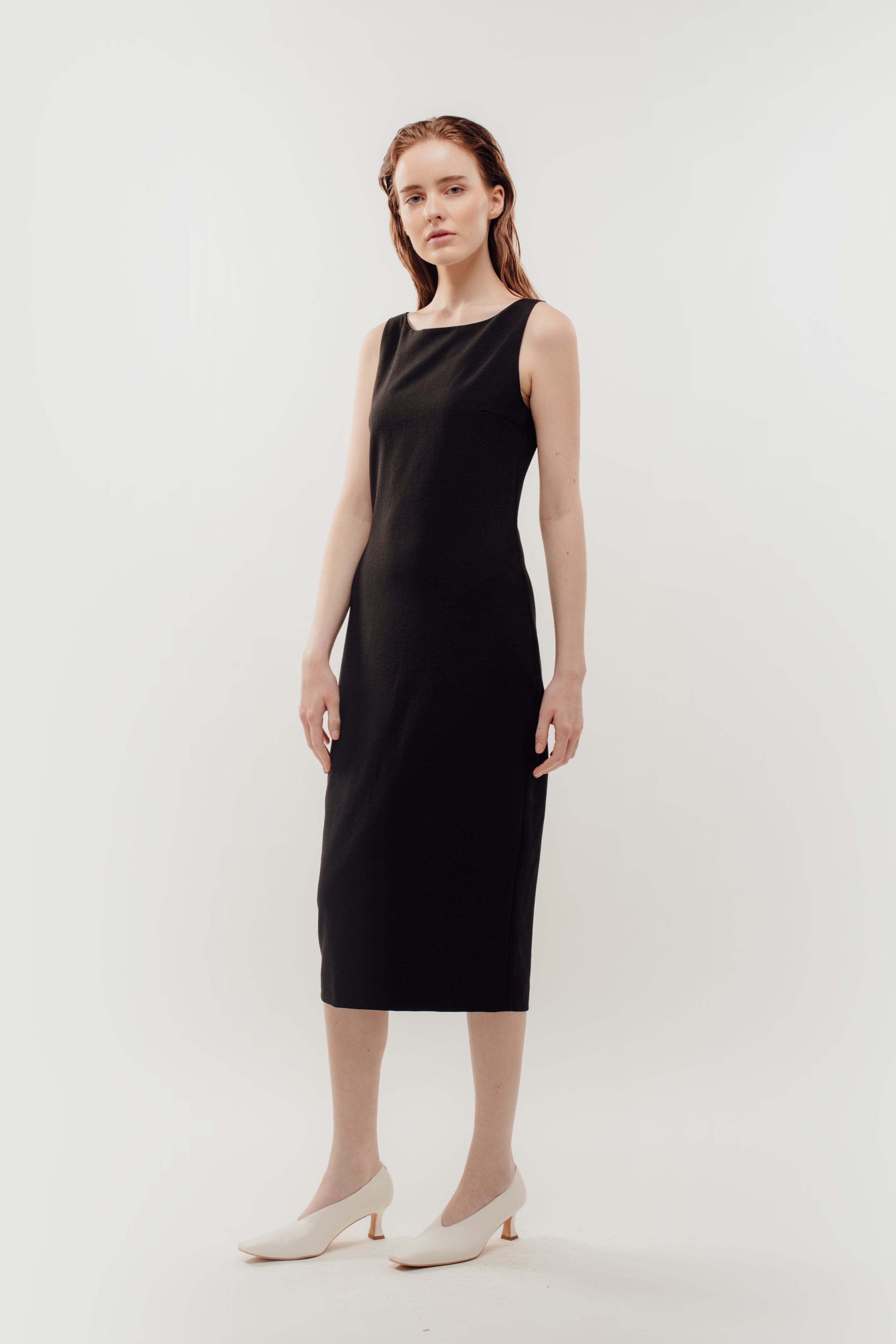 Classic Midi Dress w Exposed Zipper Slit In Black