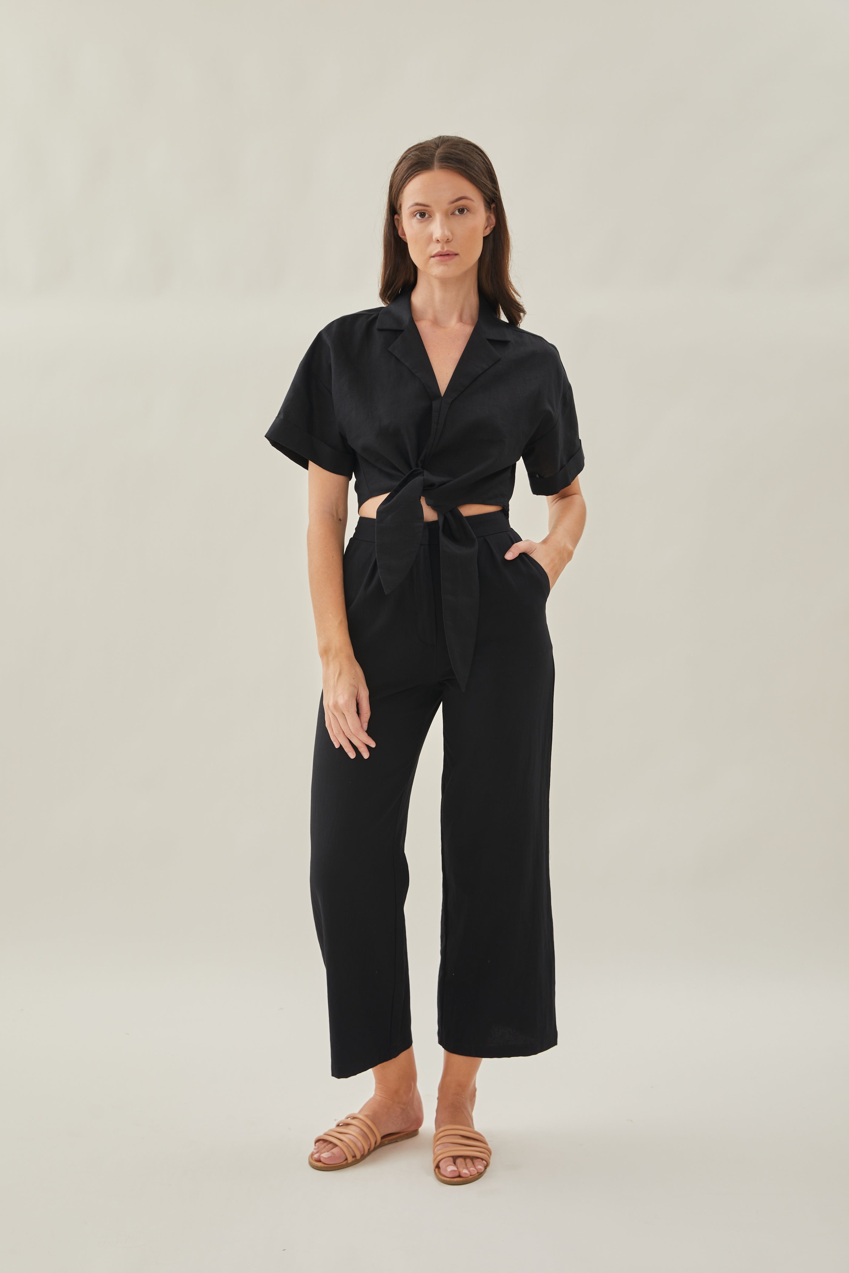 Linen Knotted Shirt in Black