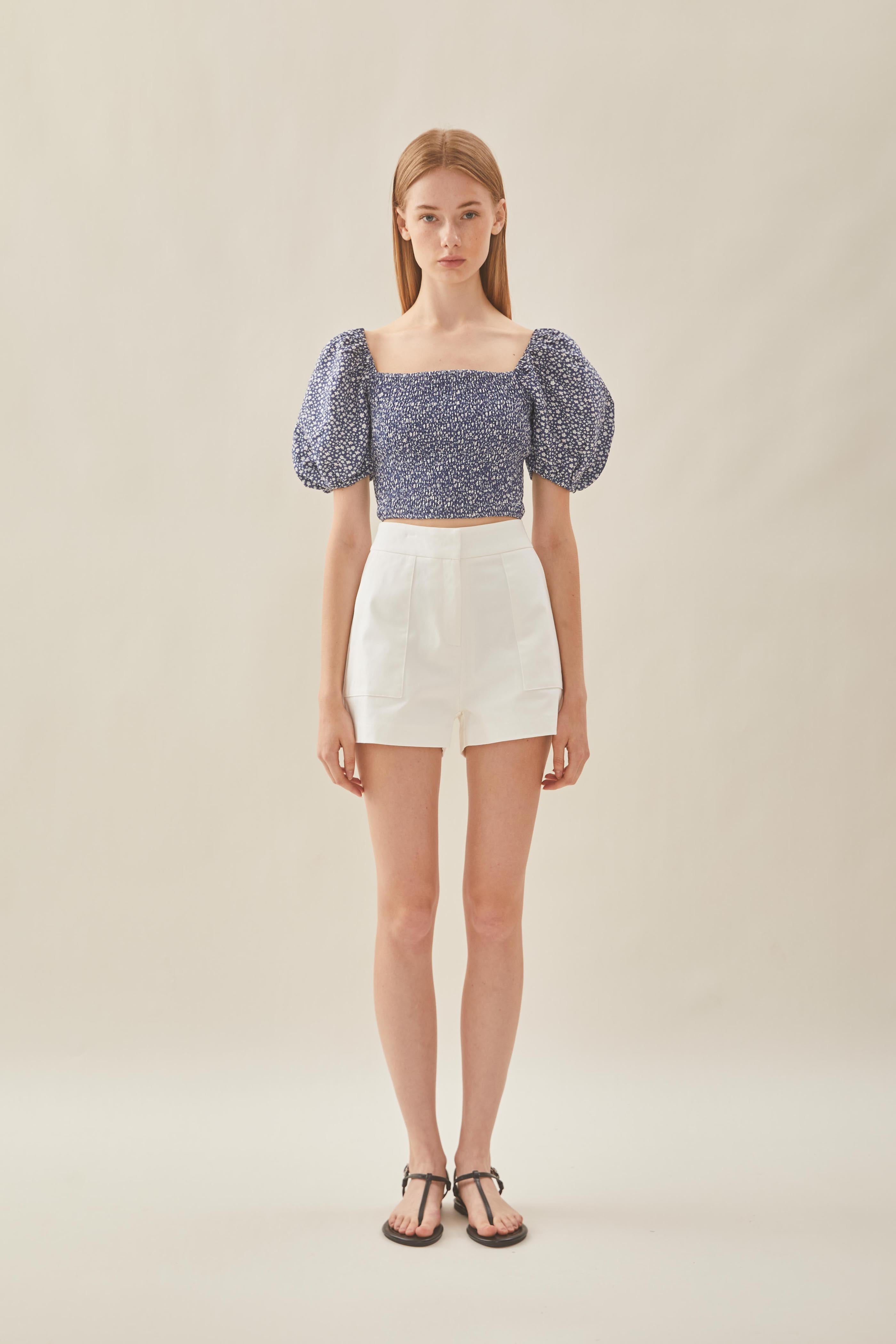 Puffed Sleeved Shirred Top in Moonlight Bloom