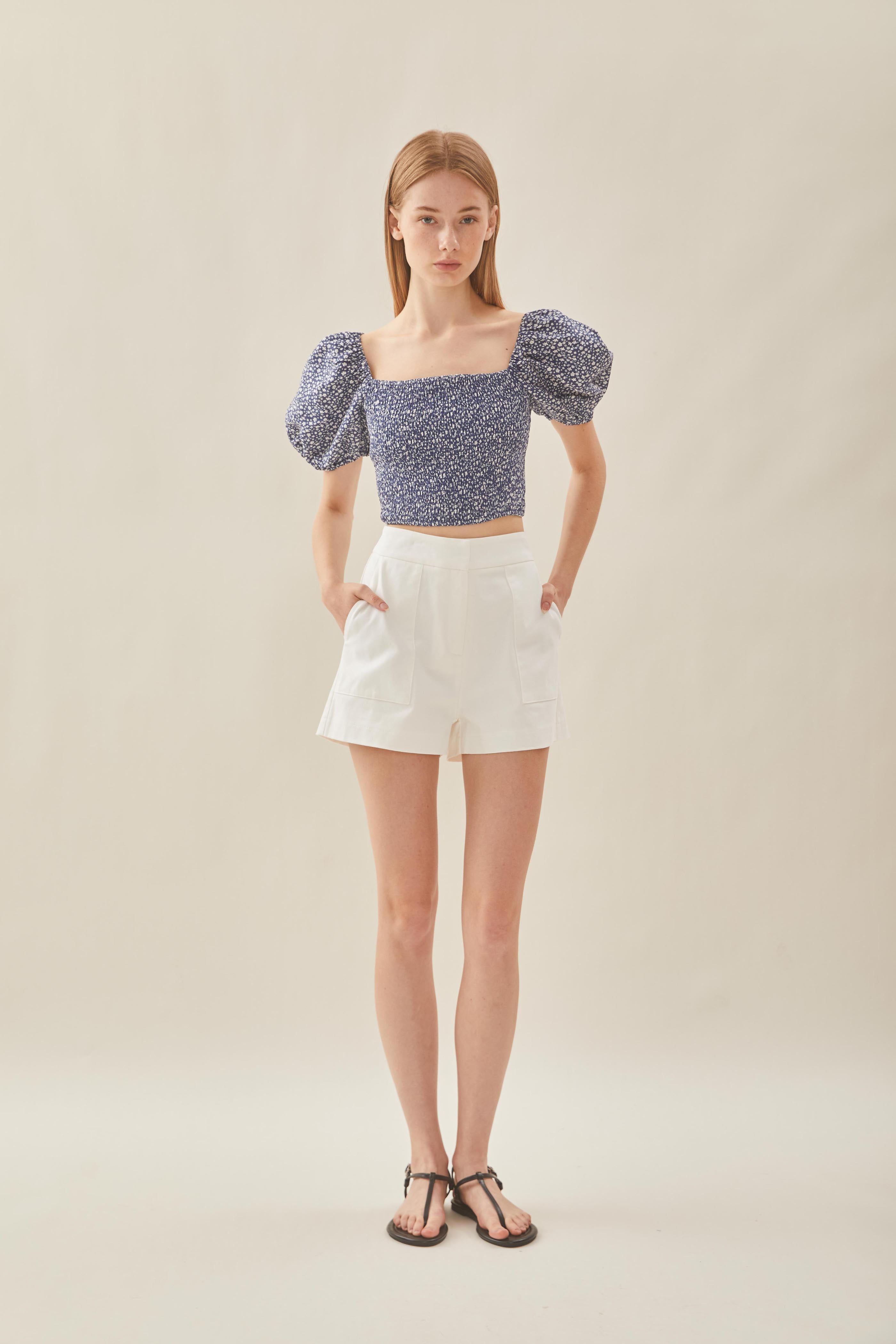 Puffed Sleeved Shirred Top in Moonlight Bloom