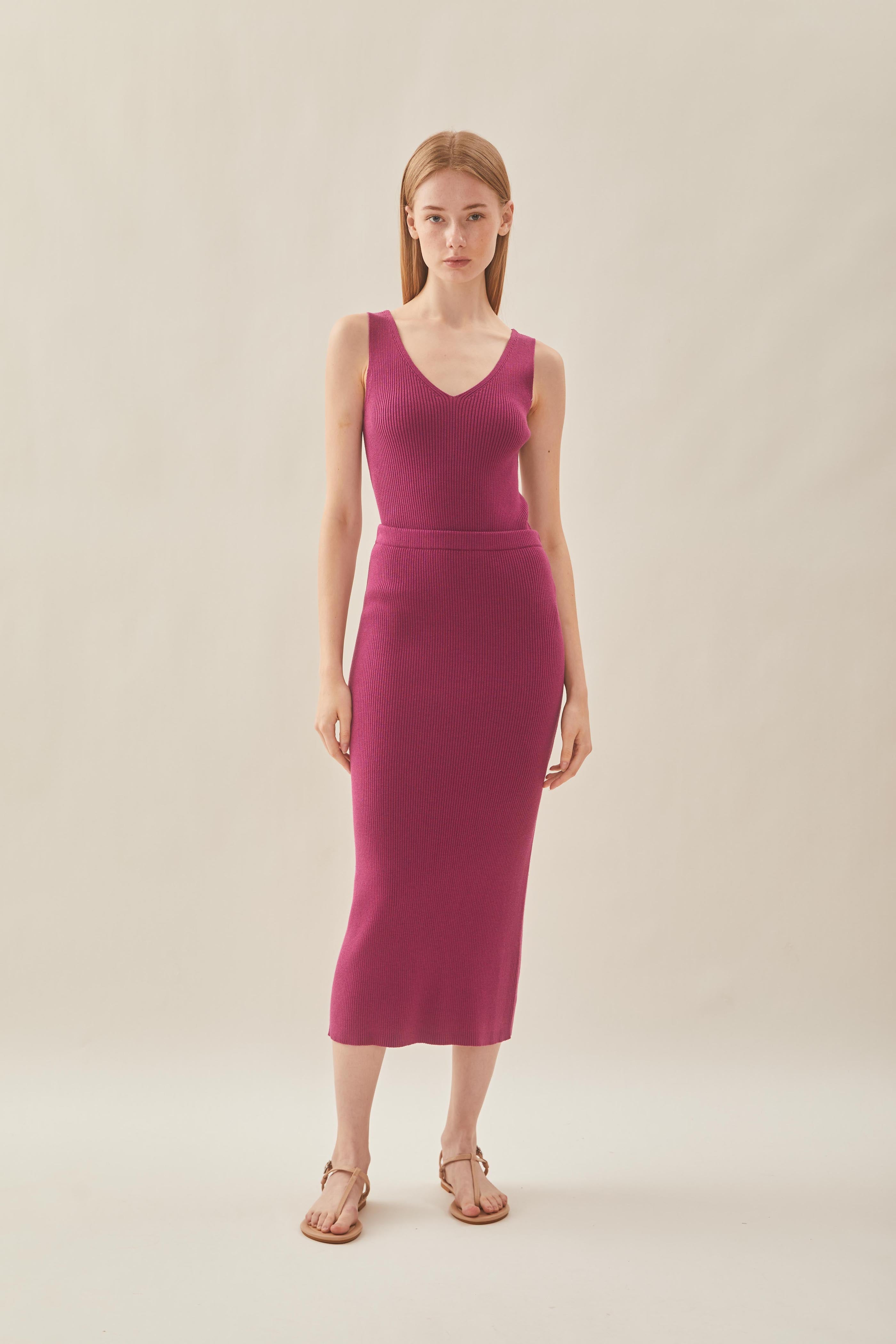 Knit Midi Skirt in Beetroot