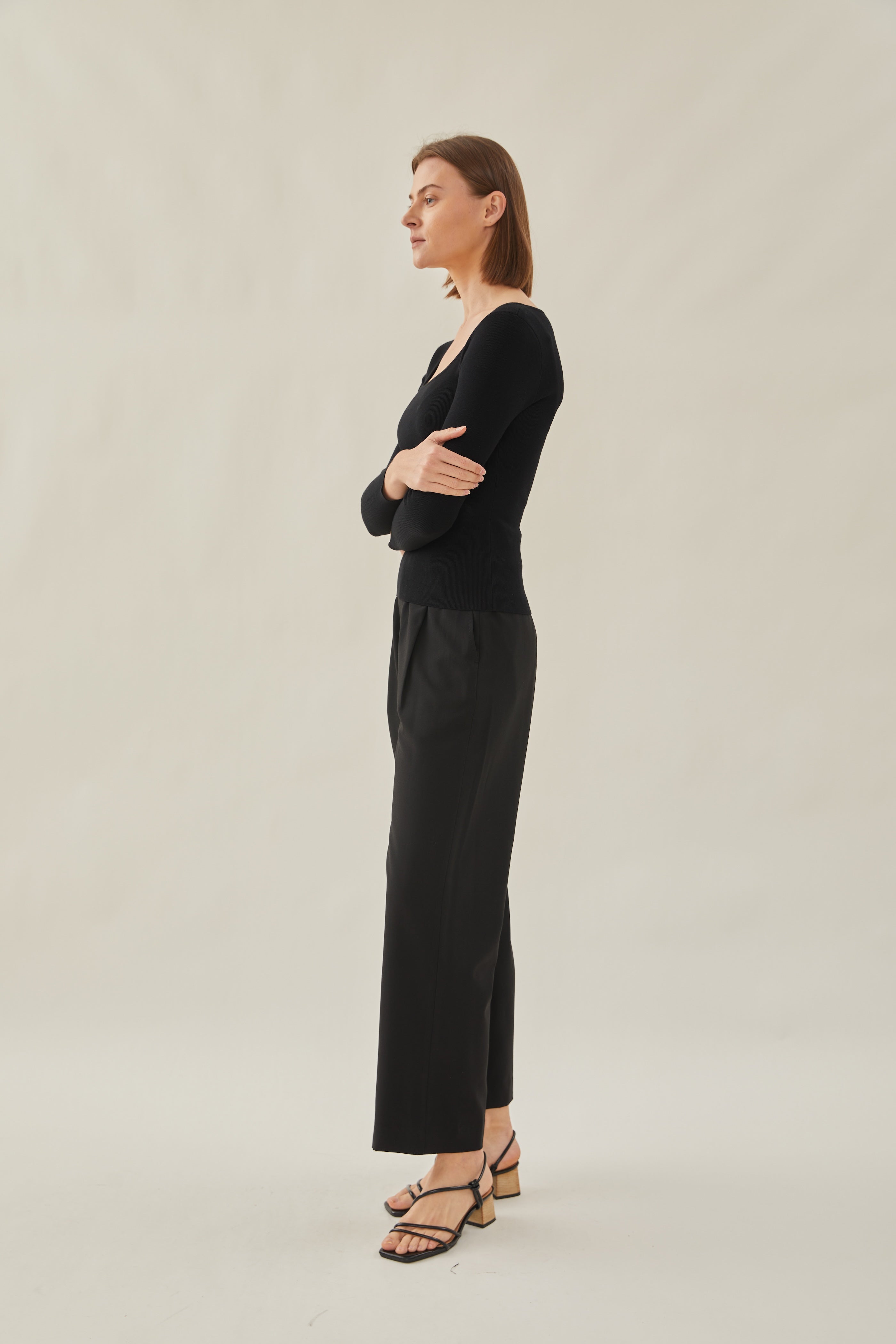 Rounded Square Neck Knit Top in Black