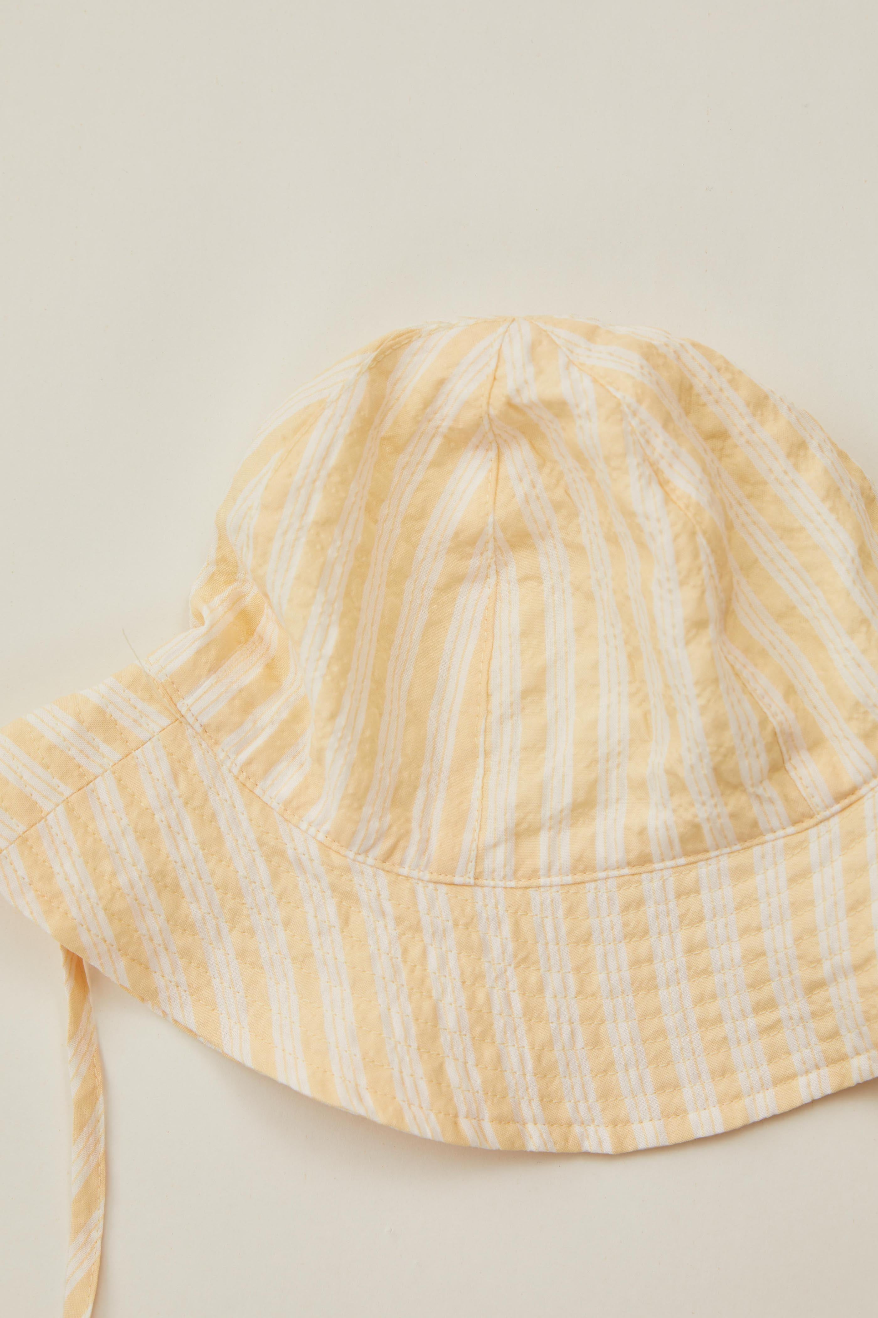 Mini Bucket Hat in Stripe Yellow