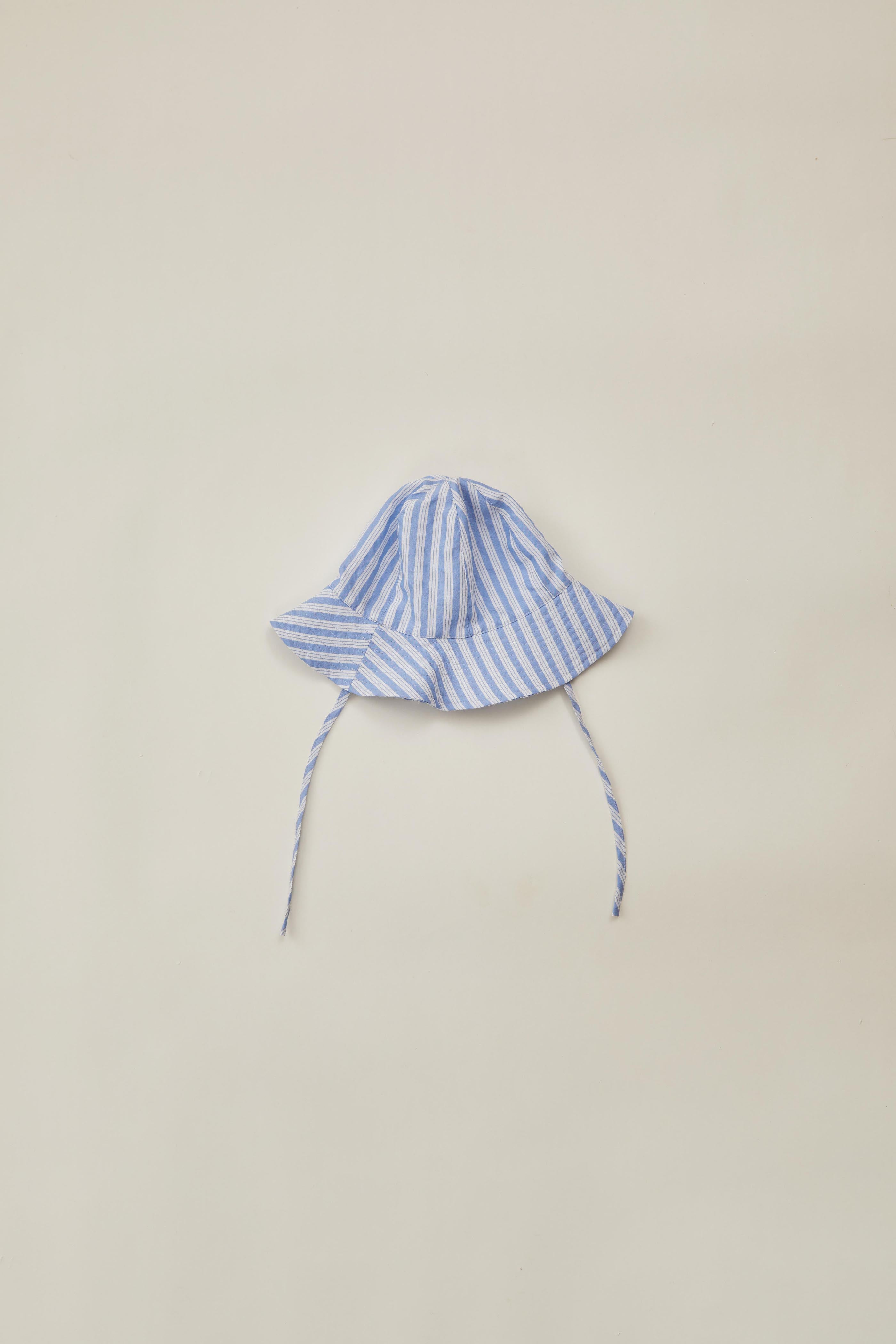 Mini Bucket Hat in Stripe Blue