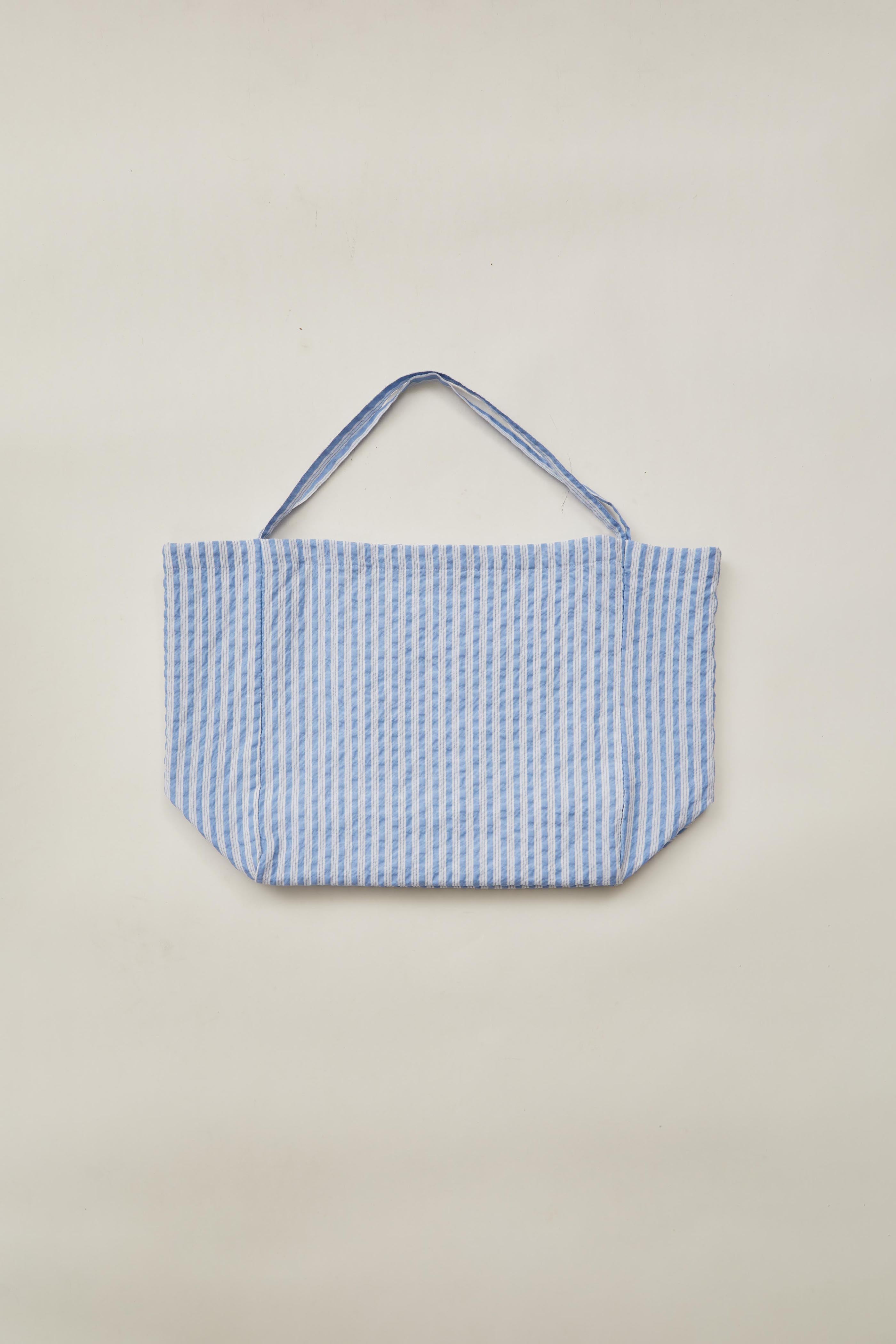 Beach Tote in Stripe Blue