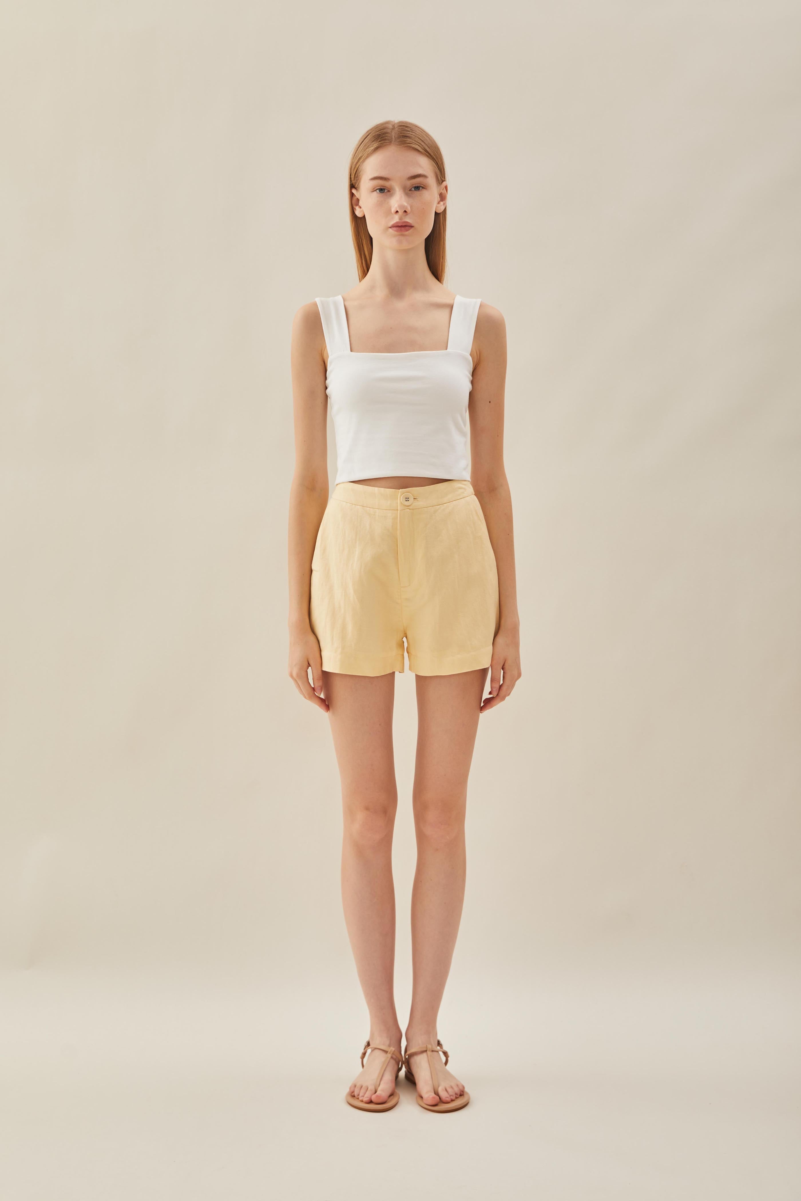 Relaxed Linen Shorts in Pale Yellow