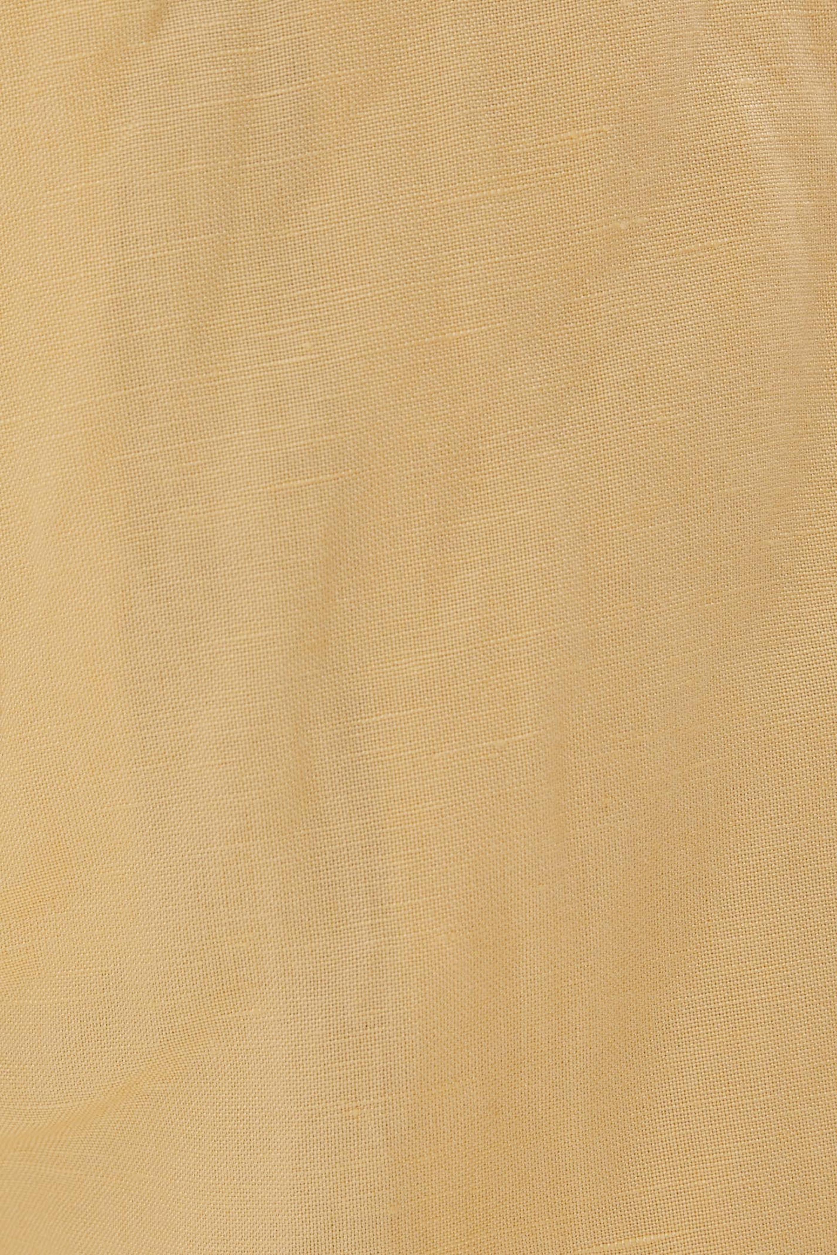 Relaxed Linen Shorts in Pale Yellow