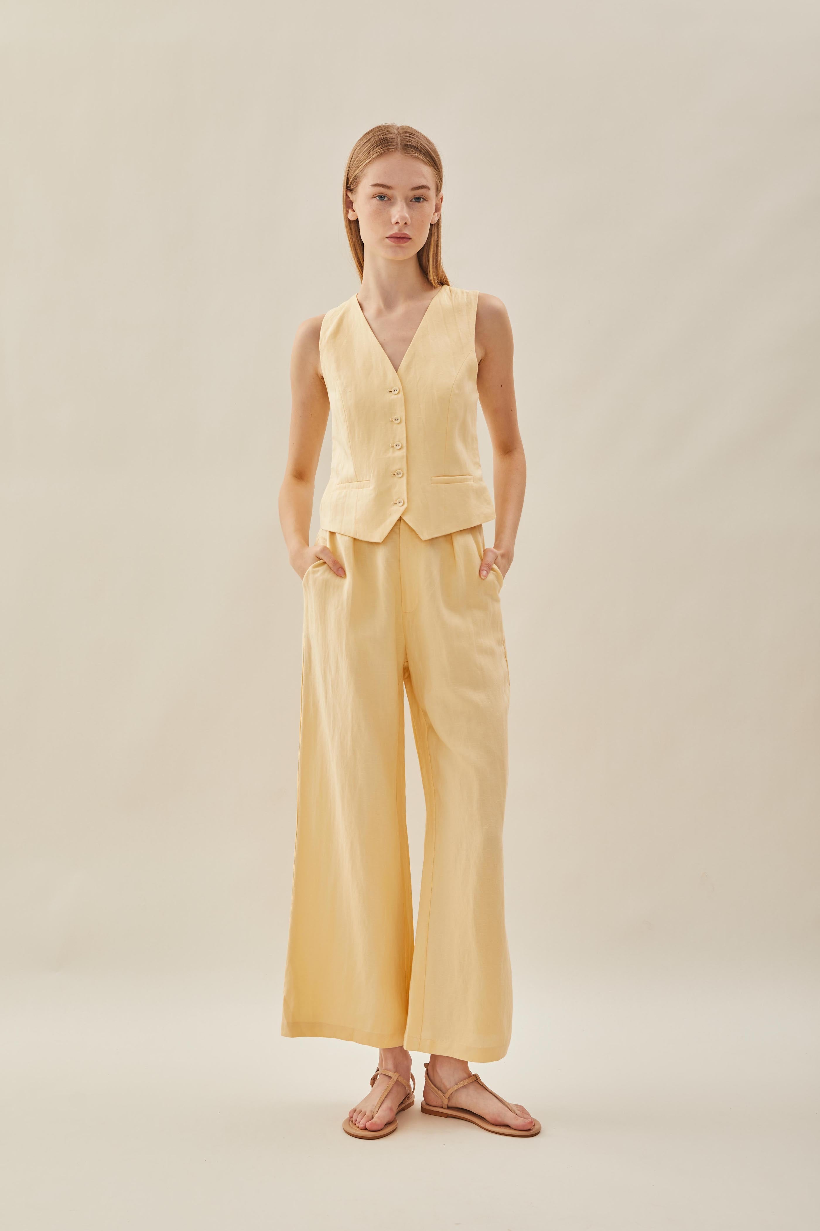 Linen Pleated Trouser in Pale Yellow