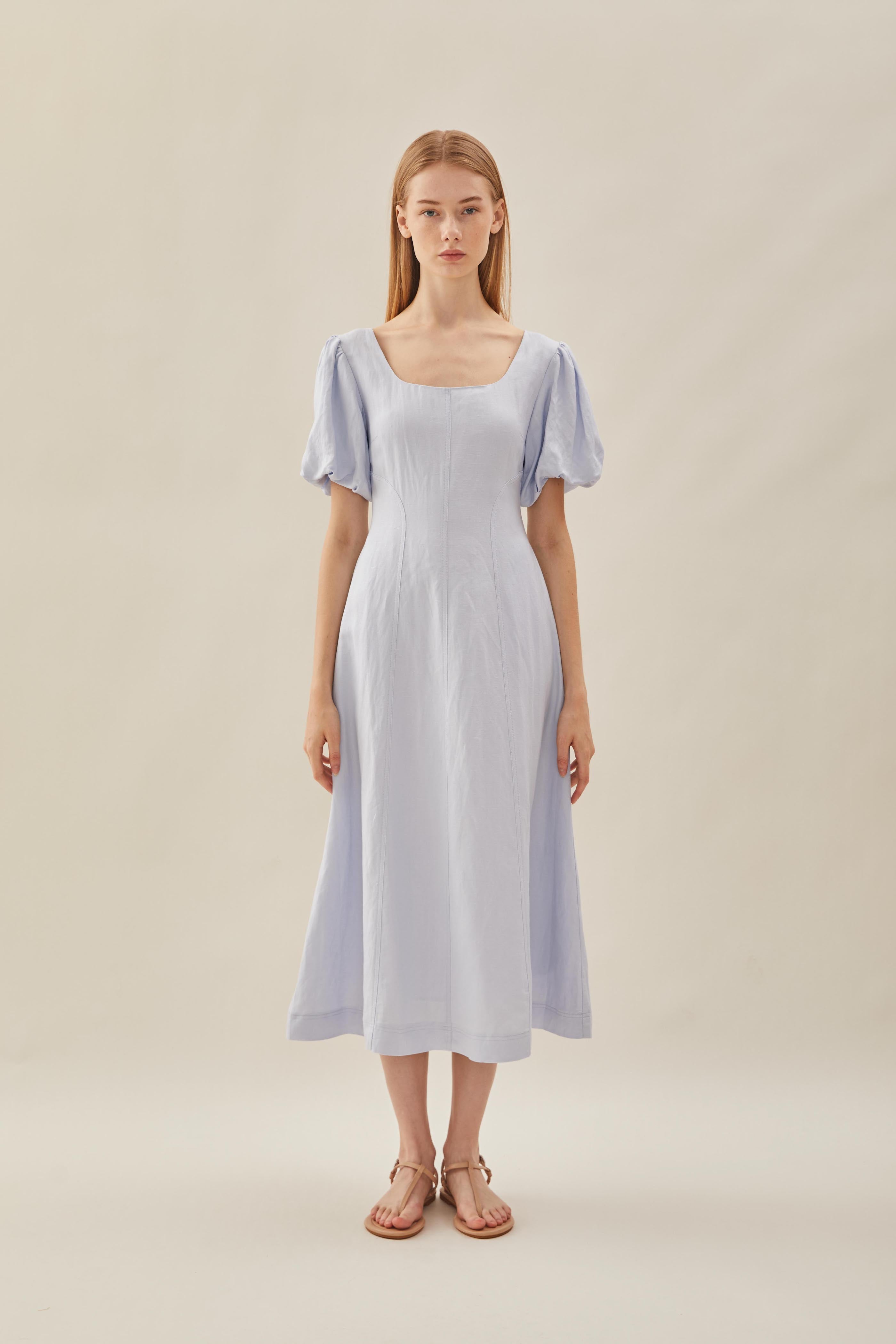Puffed Sleeved Scoop Neckline Dress in Mist Blue