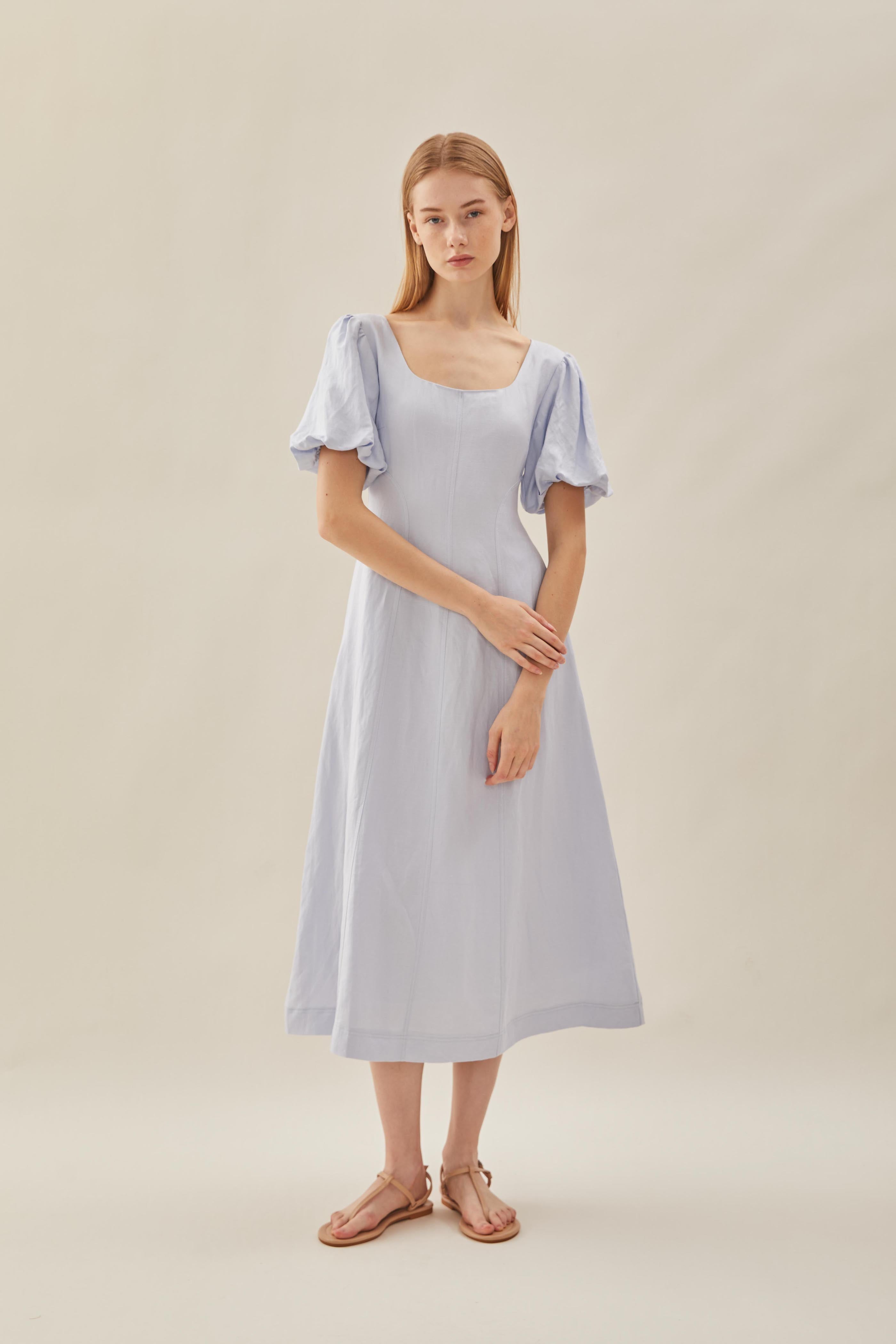 Puffed Sleeved Scoop Neckline Dress in Mist Blue