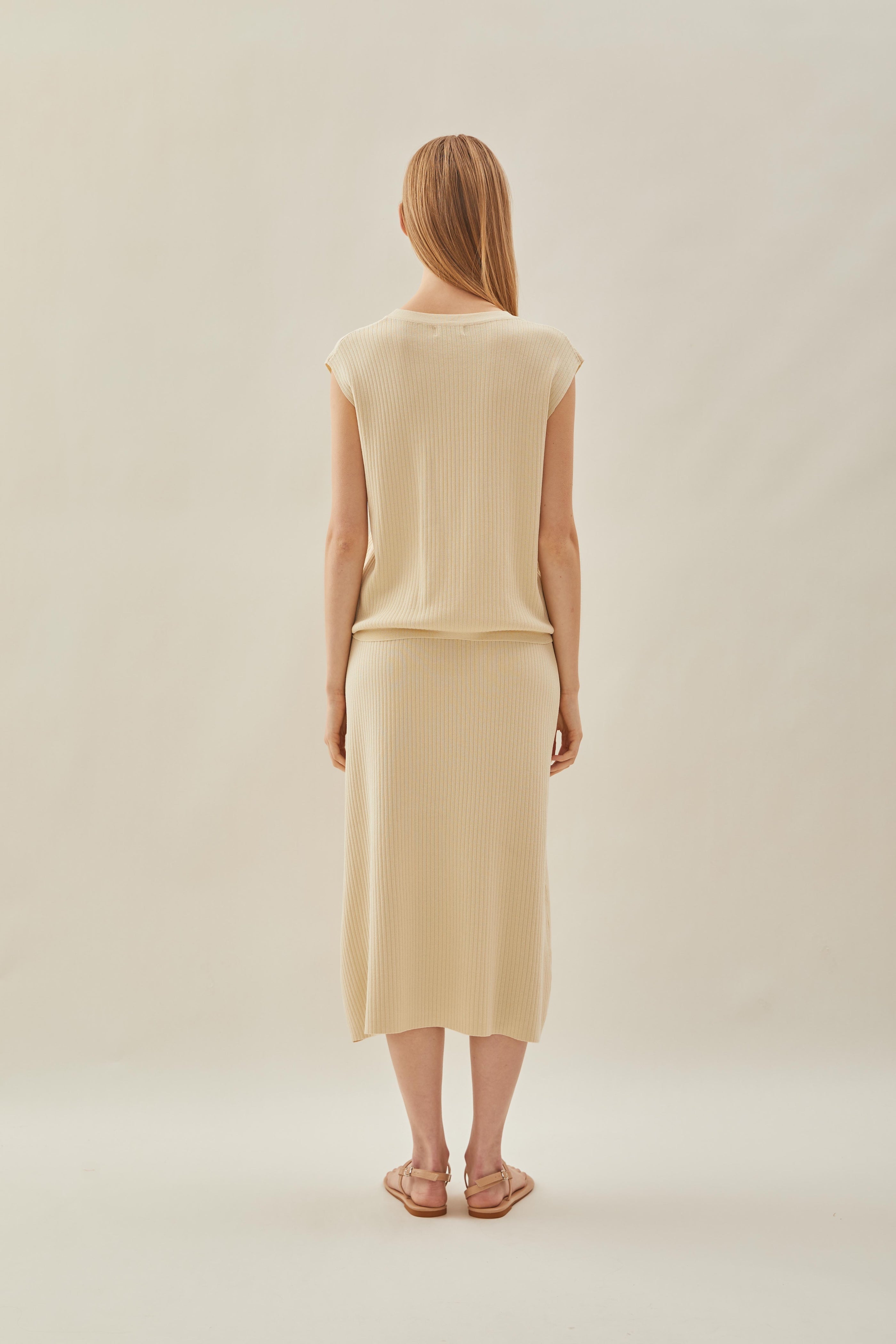 Knitted Round Neck Sleeveless Top in Natural