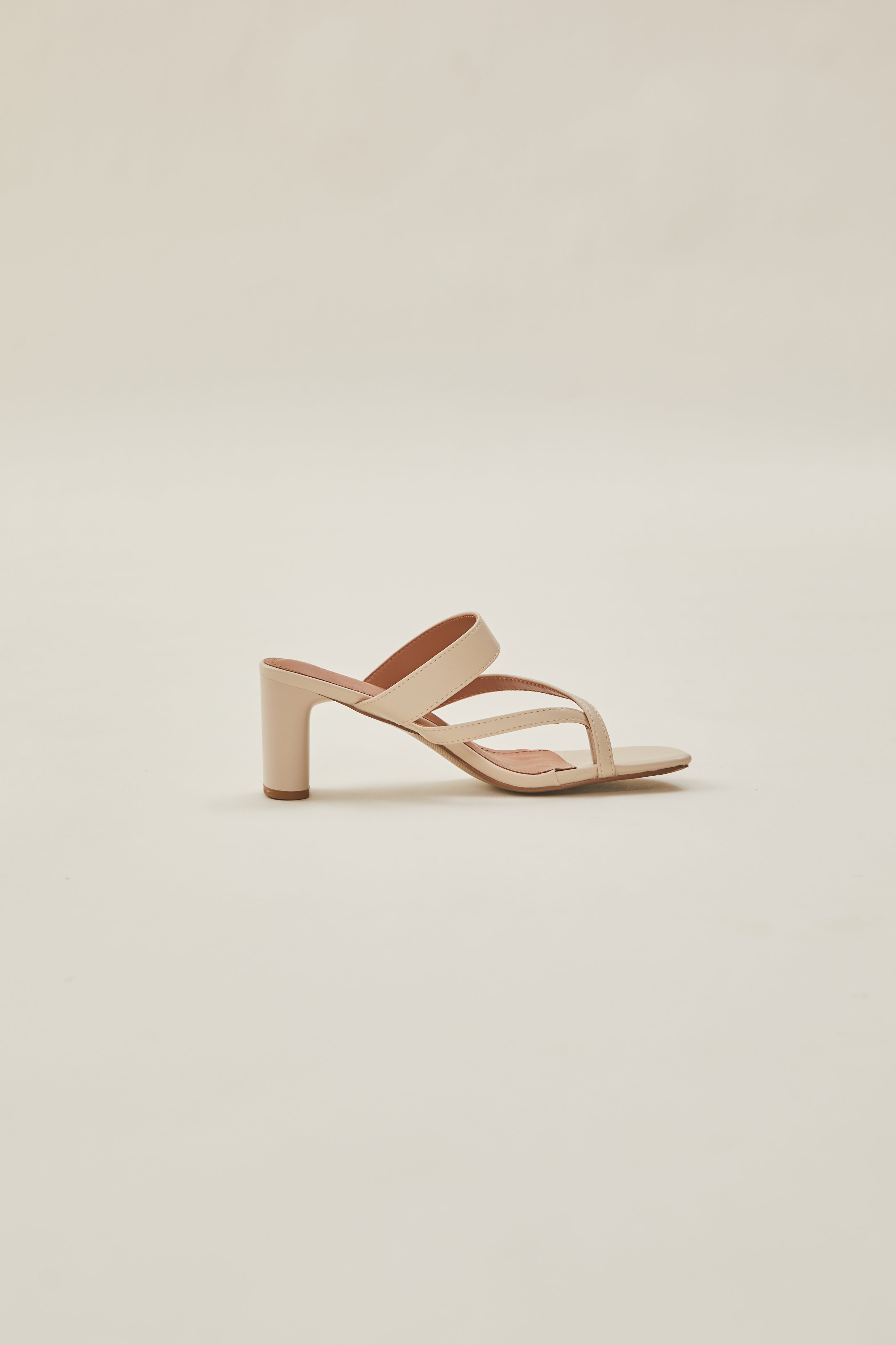 Ava Toe Loop Heels in Ivory